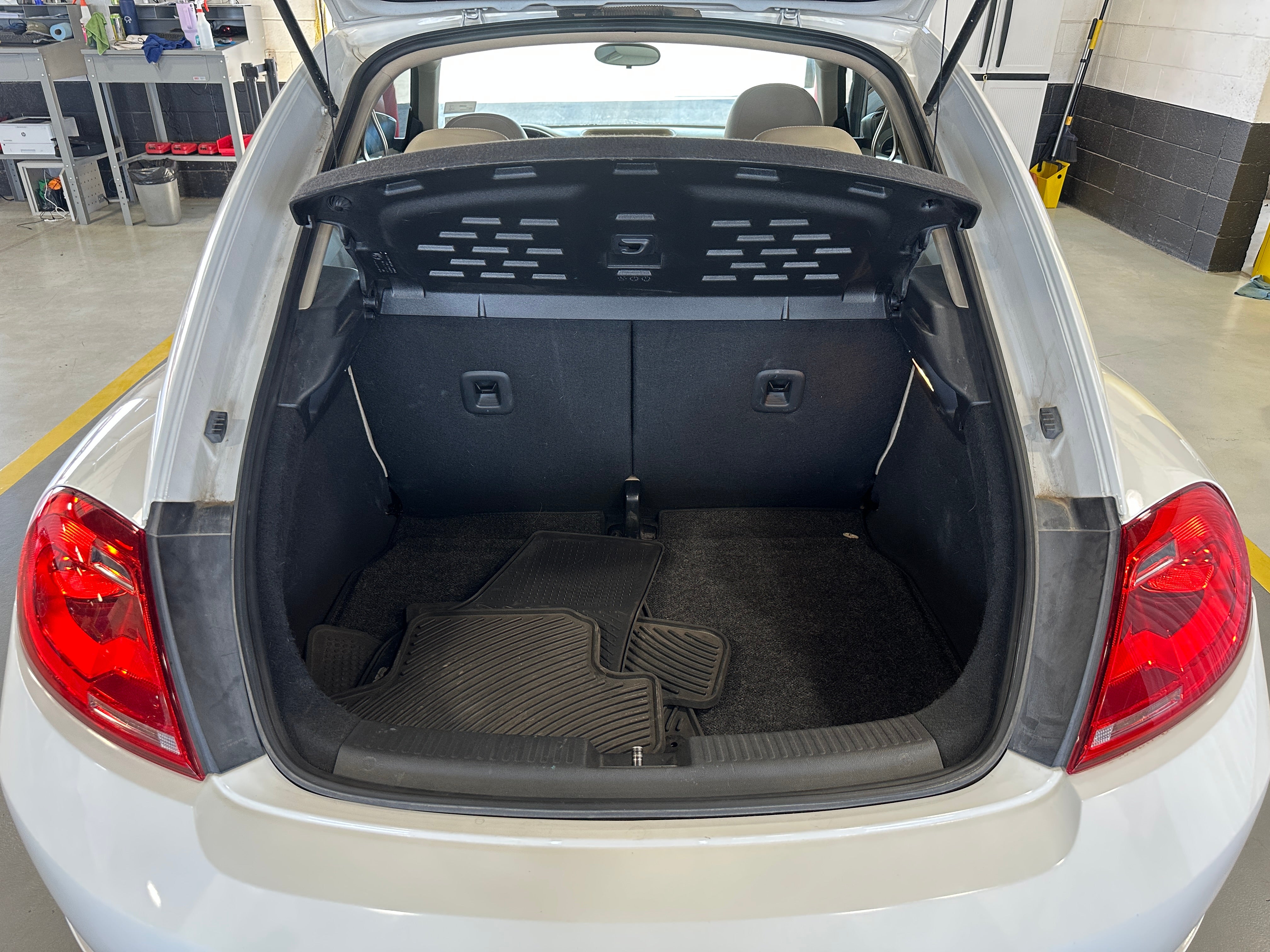 2013 Volkswagen Beetle  6