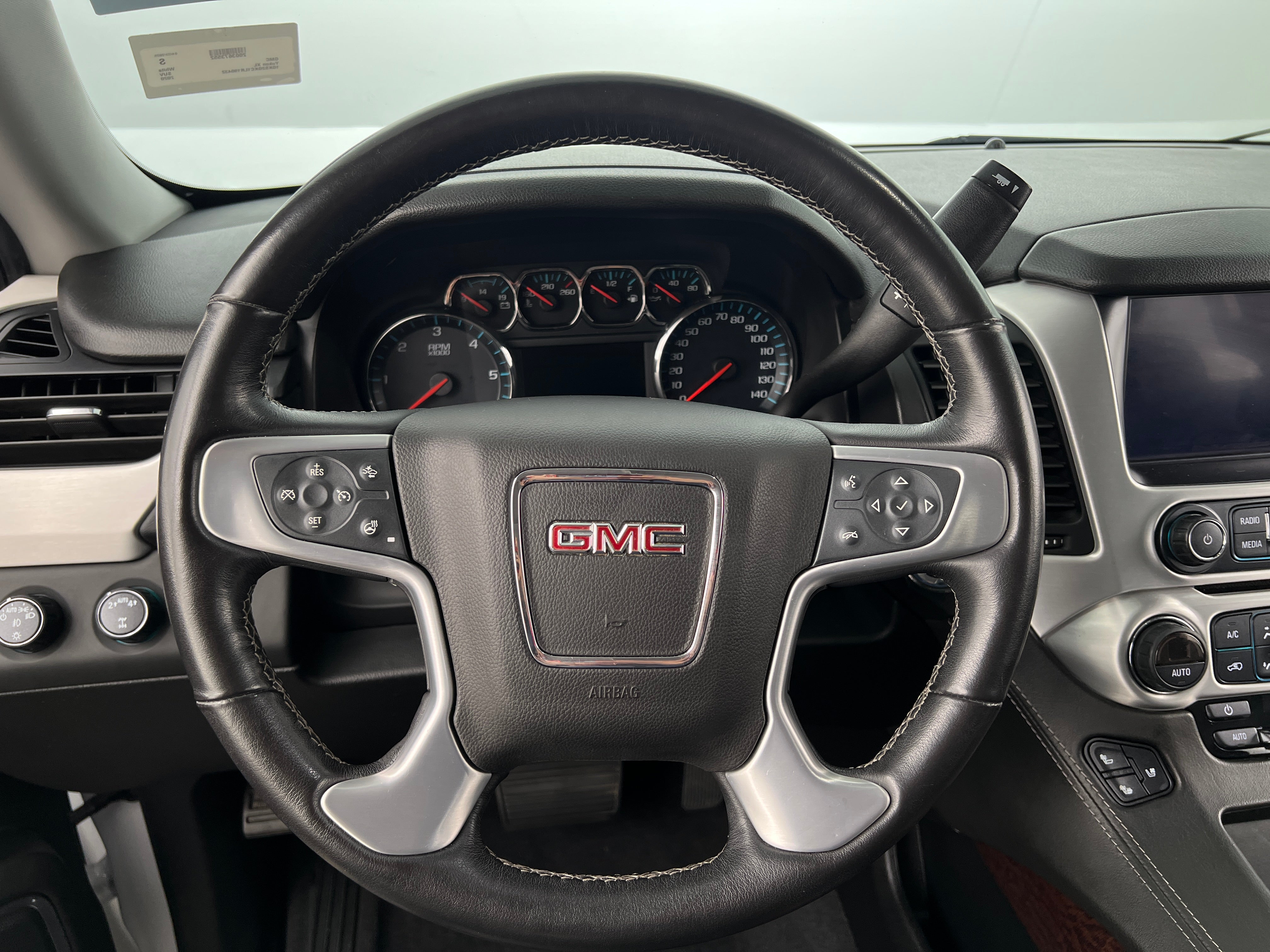 2020 GMC Yukon XL SLT 4