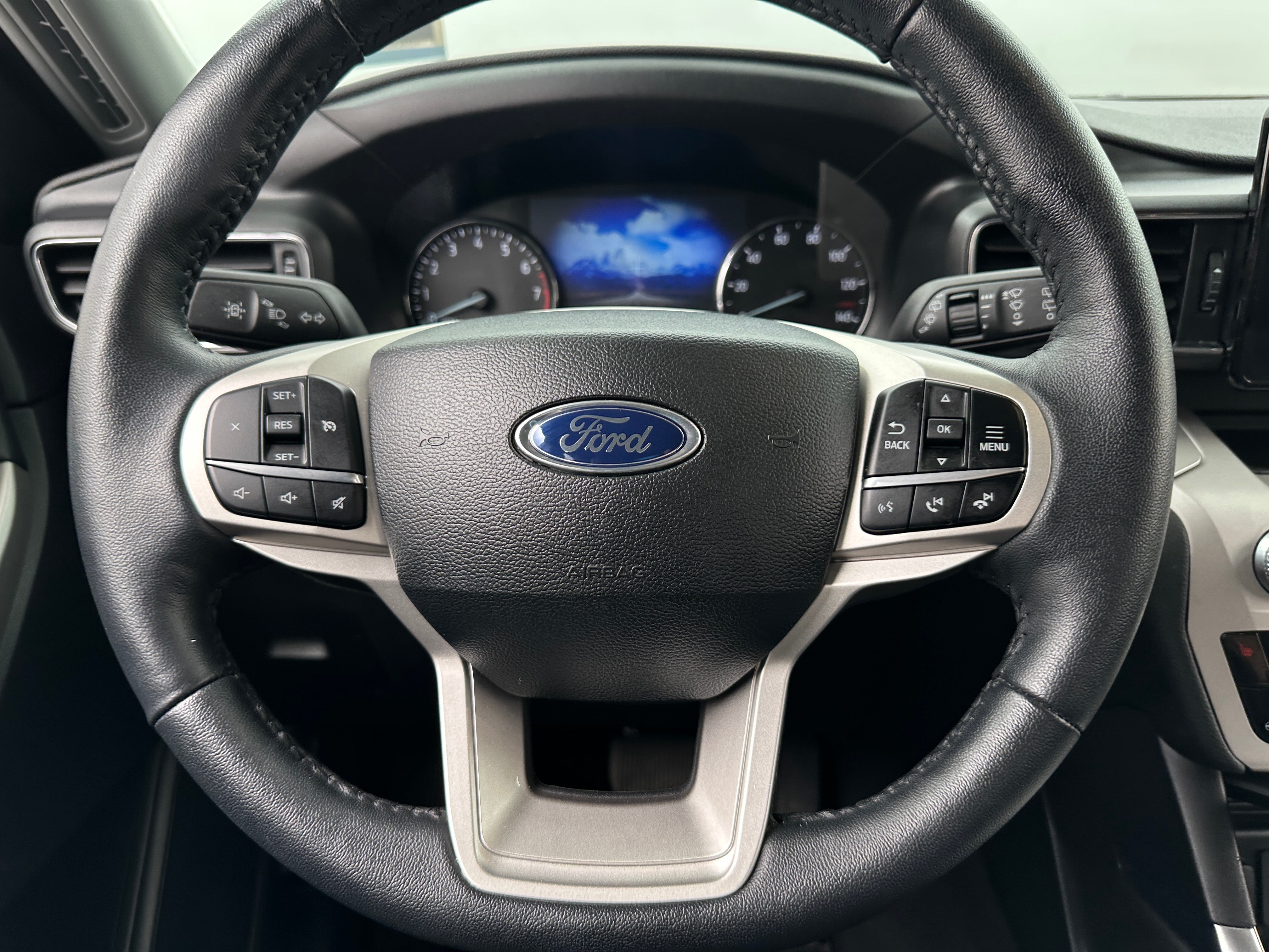 2024 Ford Explorer XLT 5