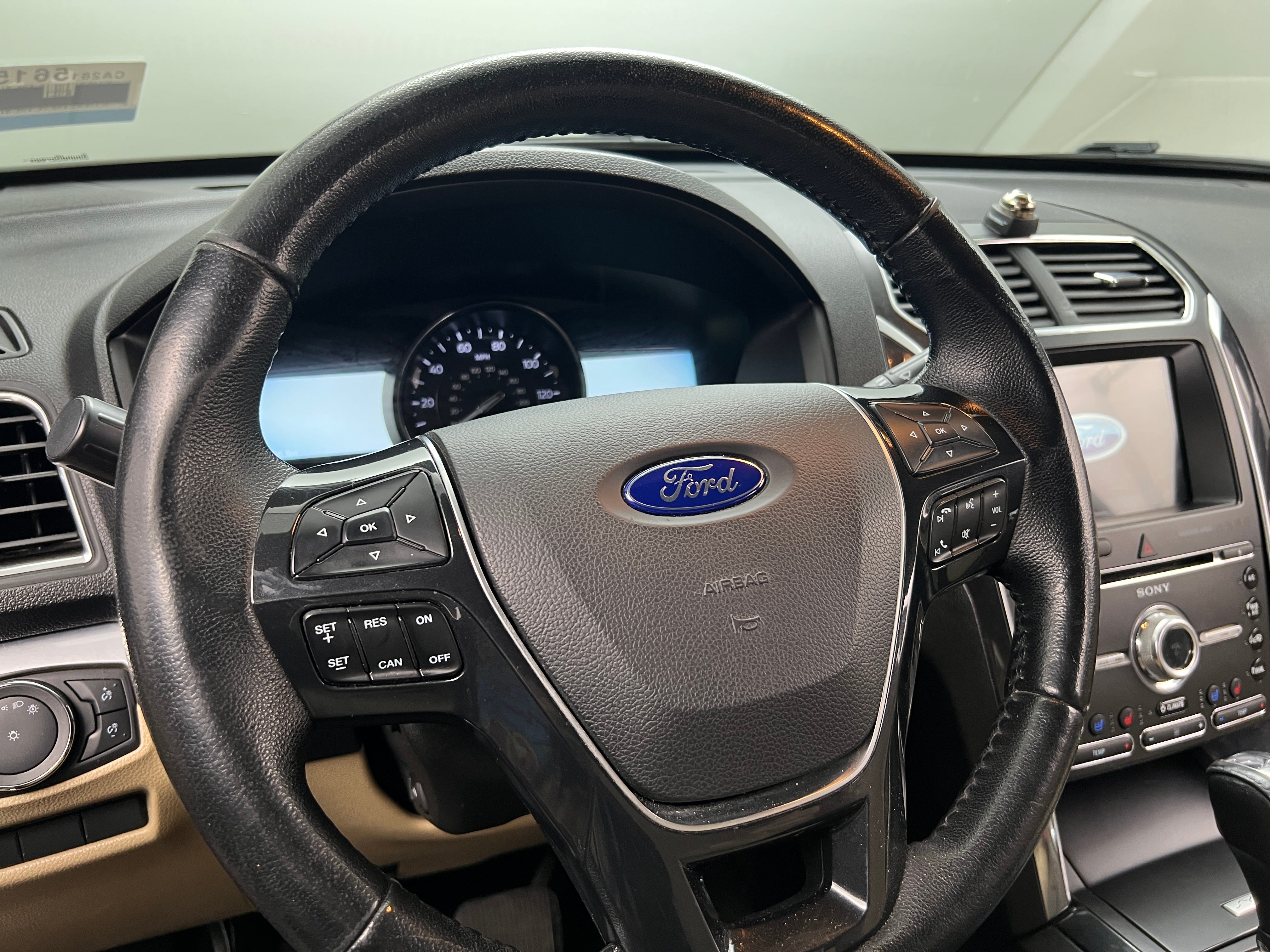 2017 Ford Explorer Limited 4