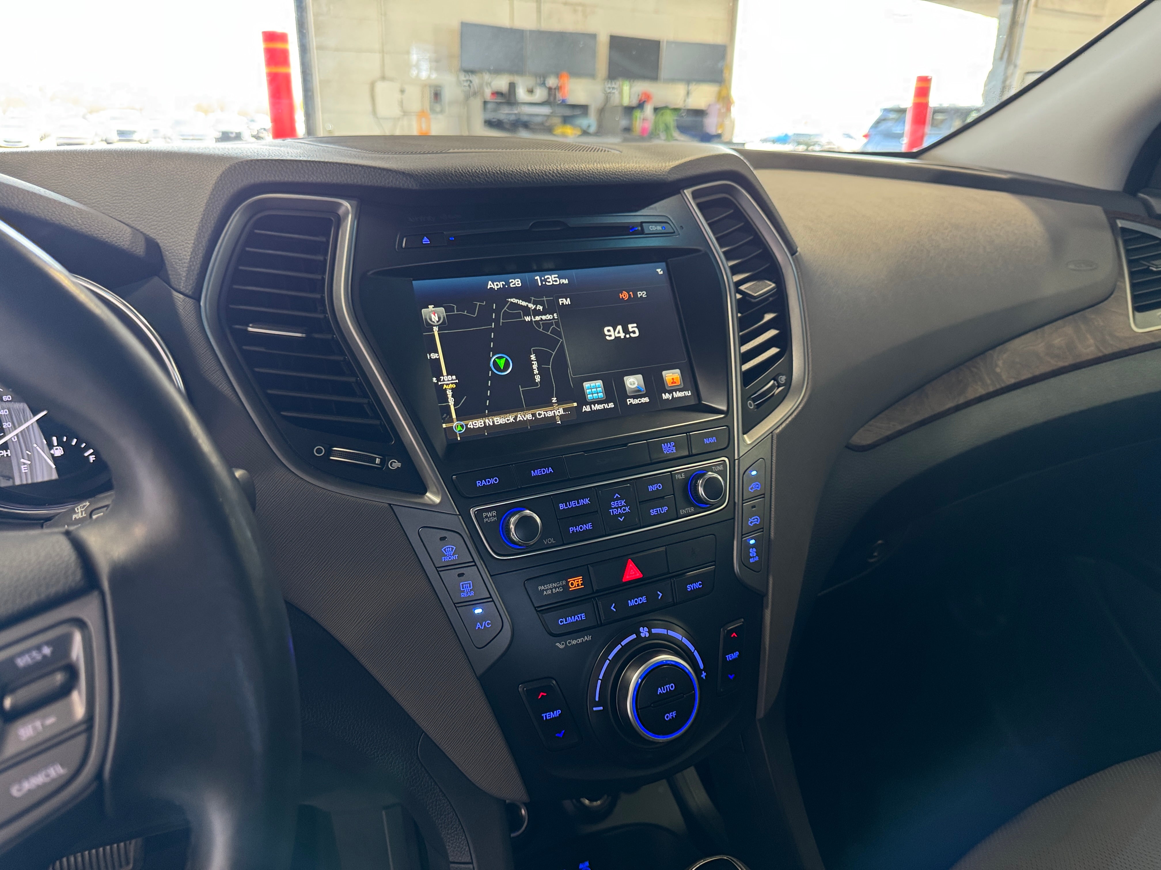 2017 Hyundai Santa Fe Ultimate 3