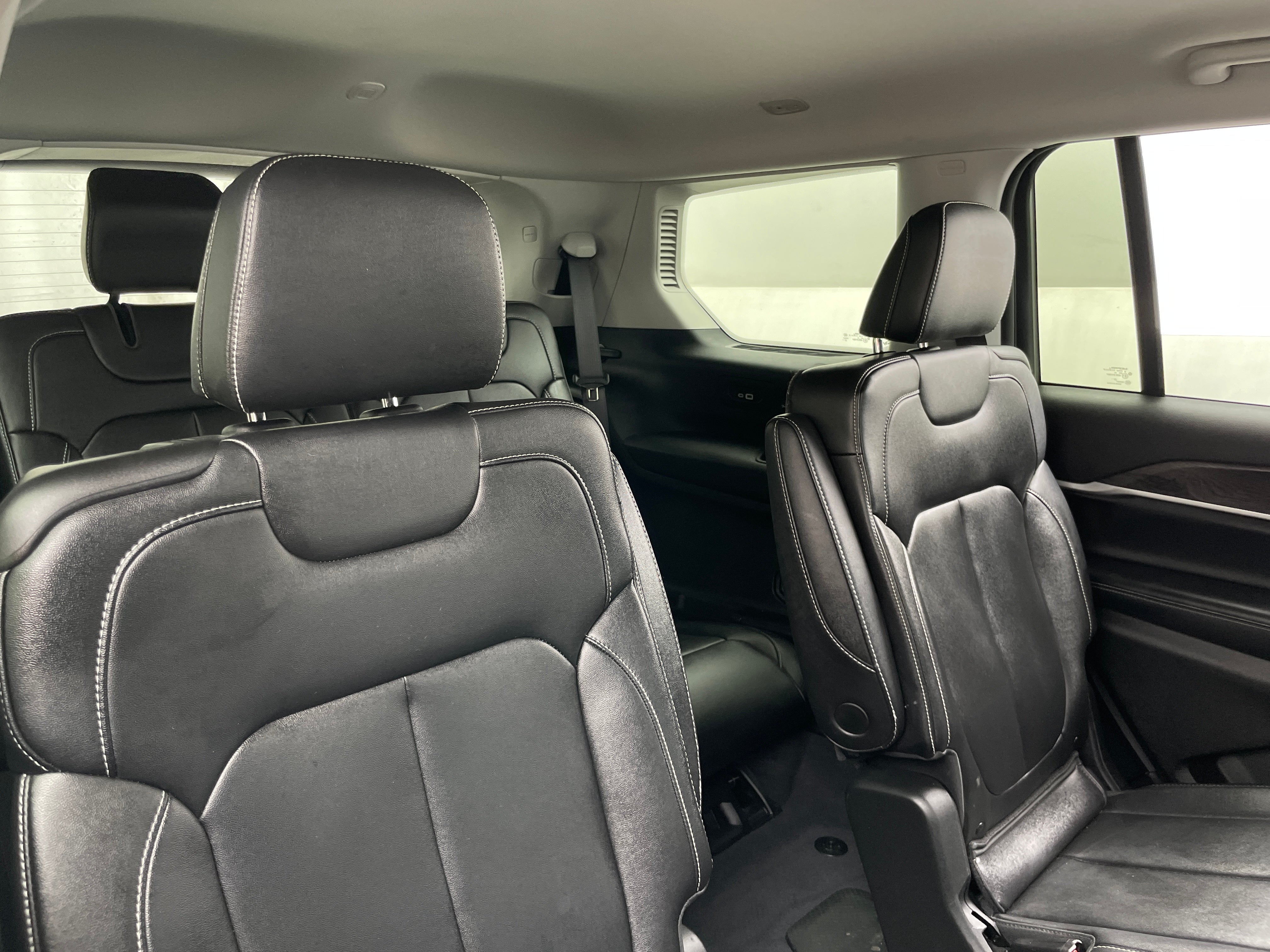 2023 Jeep Grand Cherokee L Limited Edition 5