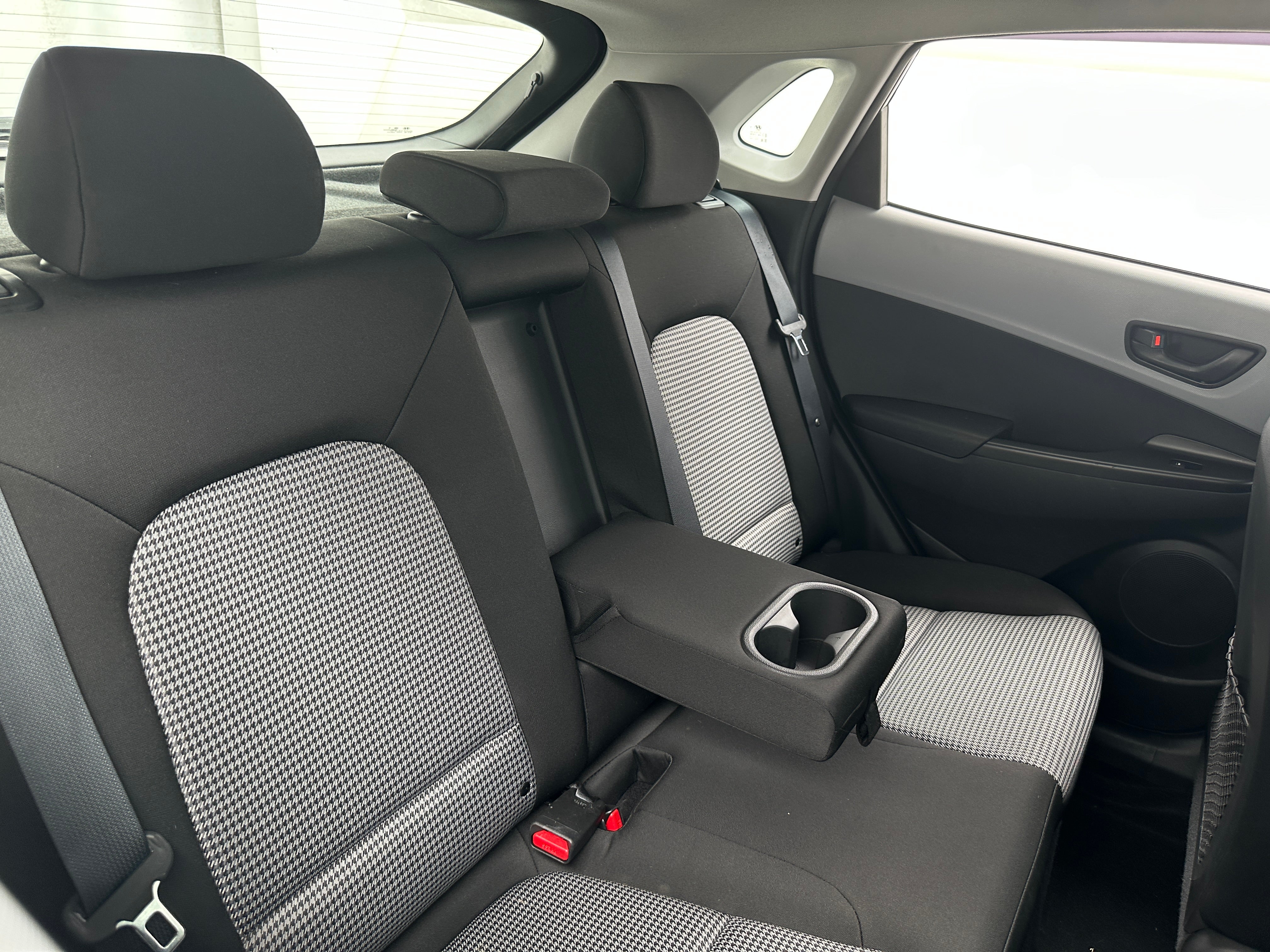 2021 Hyundai Kona SE 6