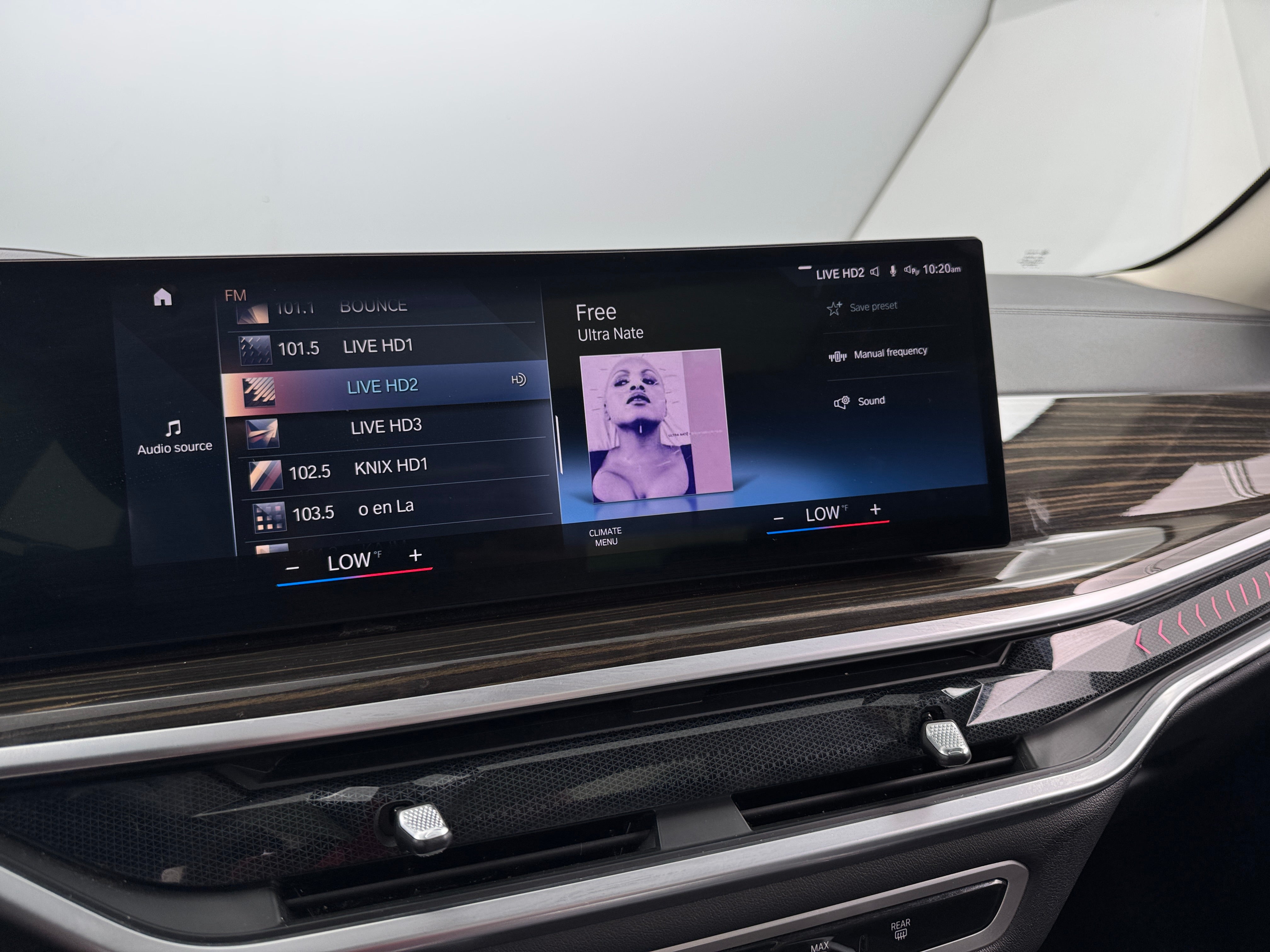 2023 BMW X7 xDrive40i 3