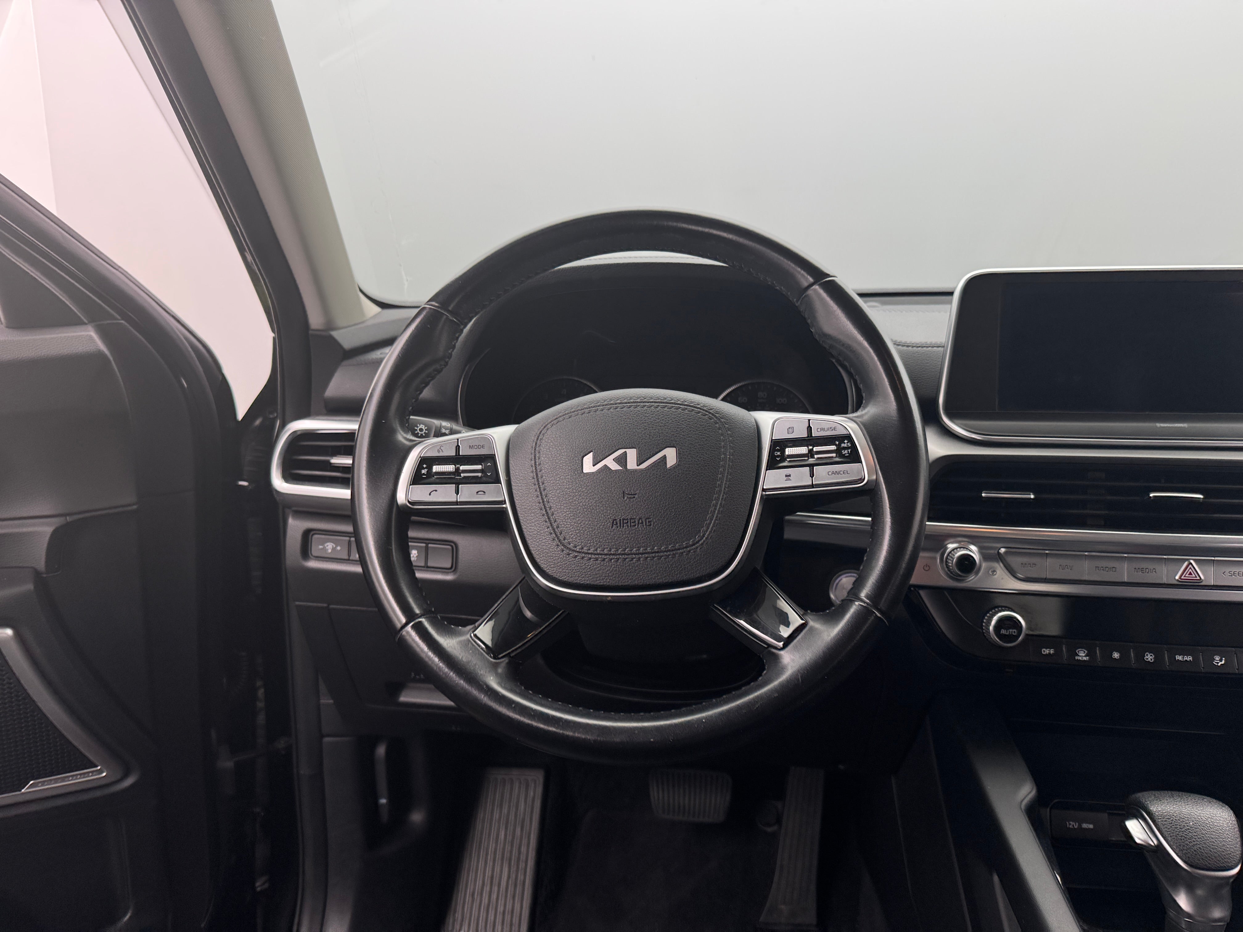 2022 Kia Telluride LX 5