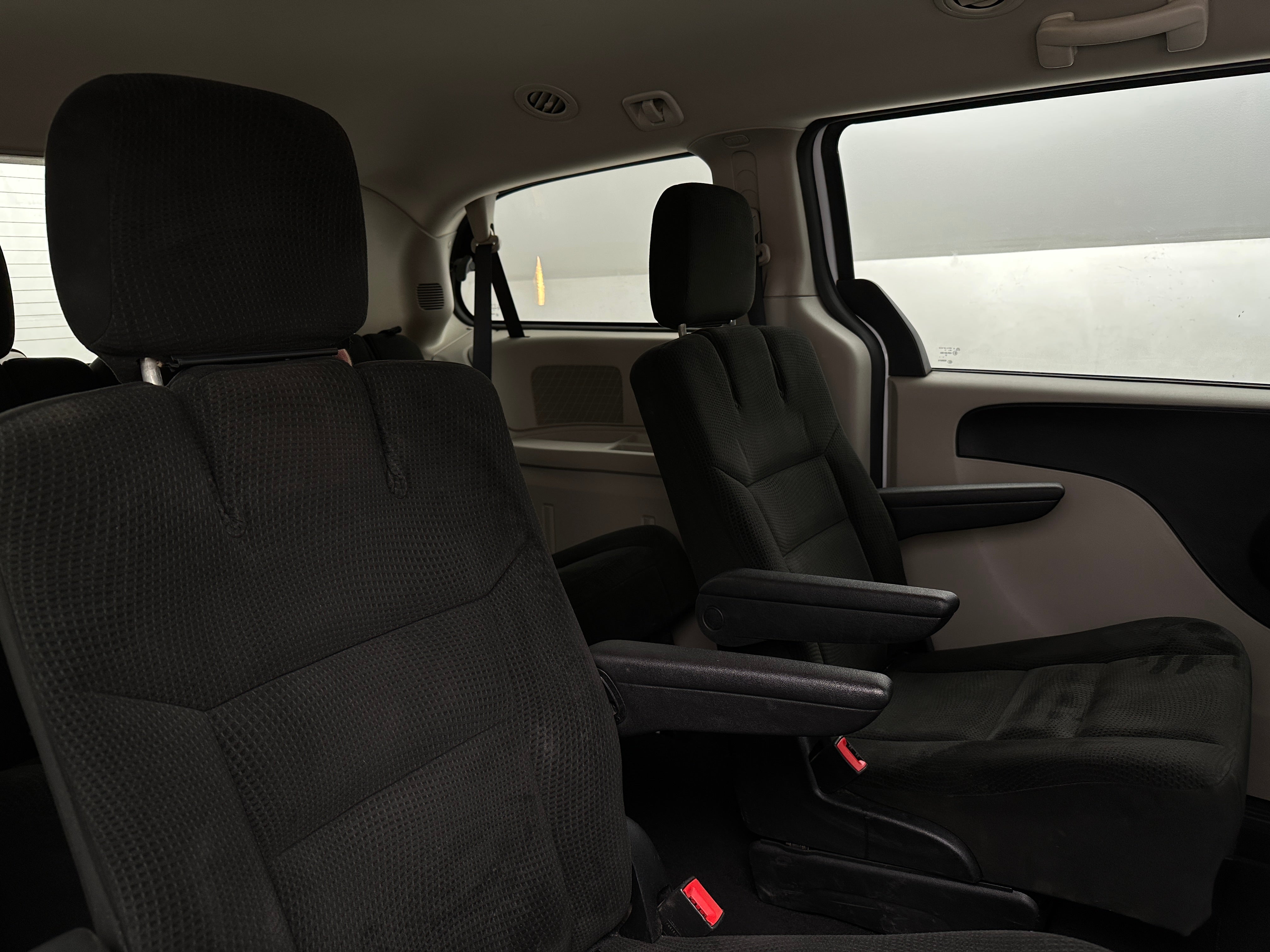 2016 Dodge Grand Caravan SE 6