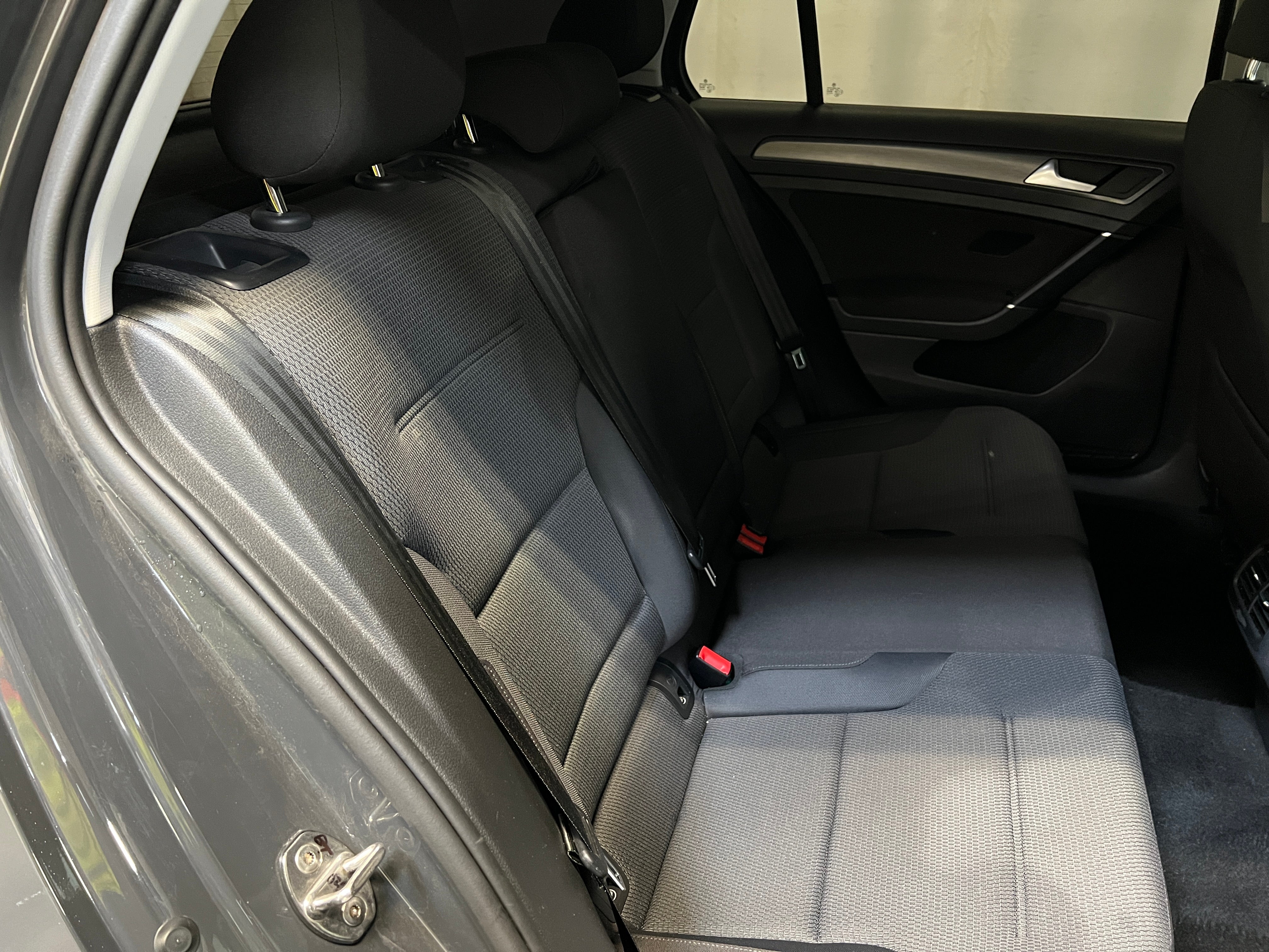 2019 Volkswagen e-Golf SE 6