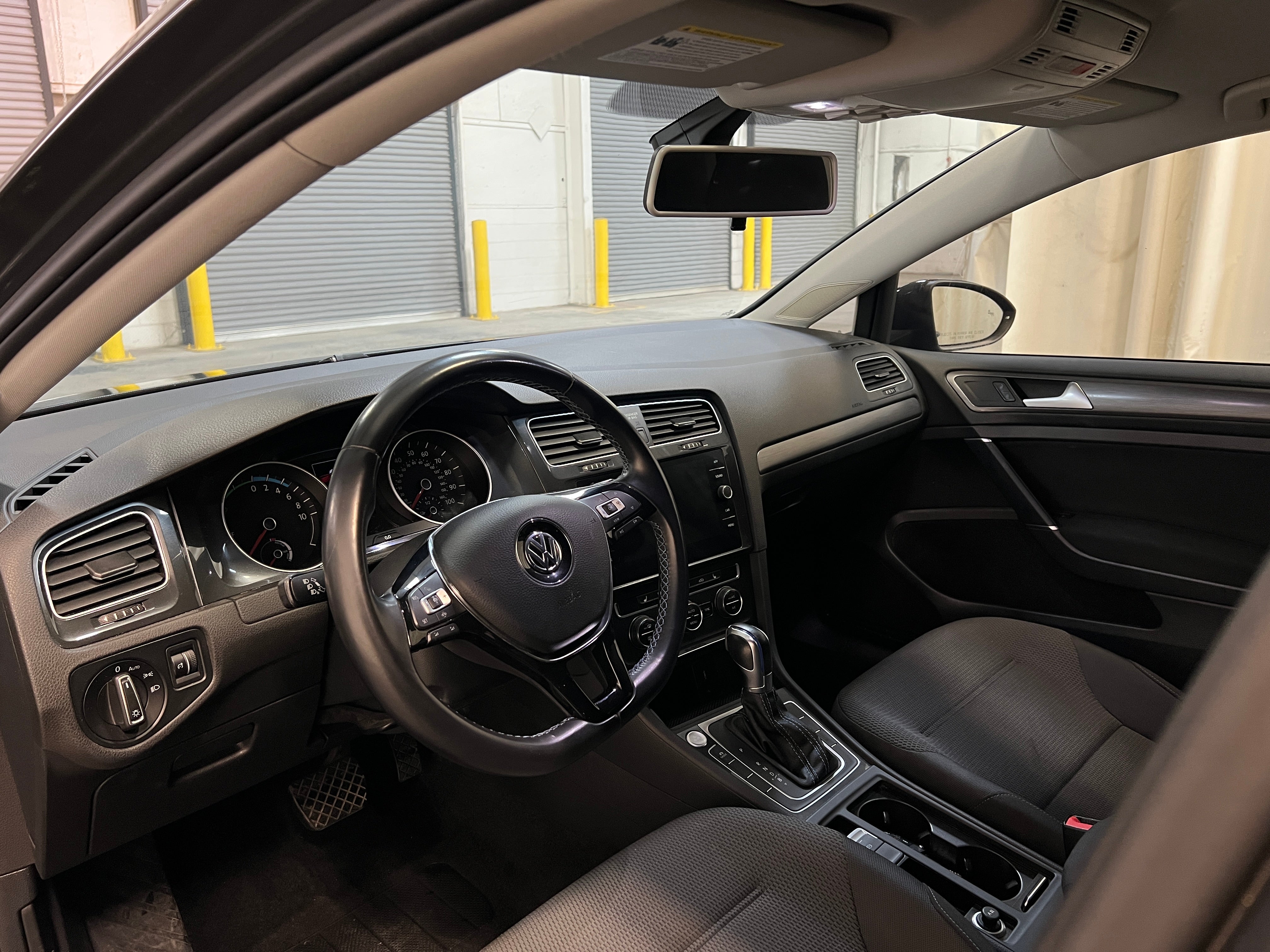 2019 Volkswagen e-Golf SE 3