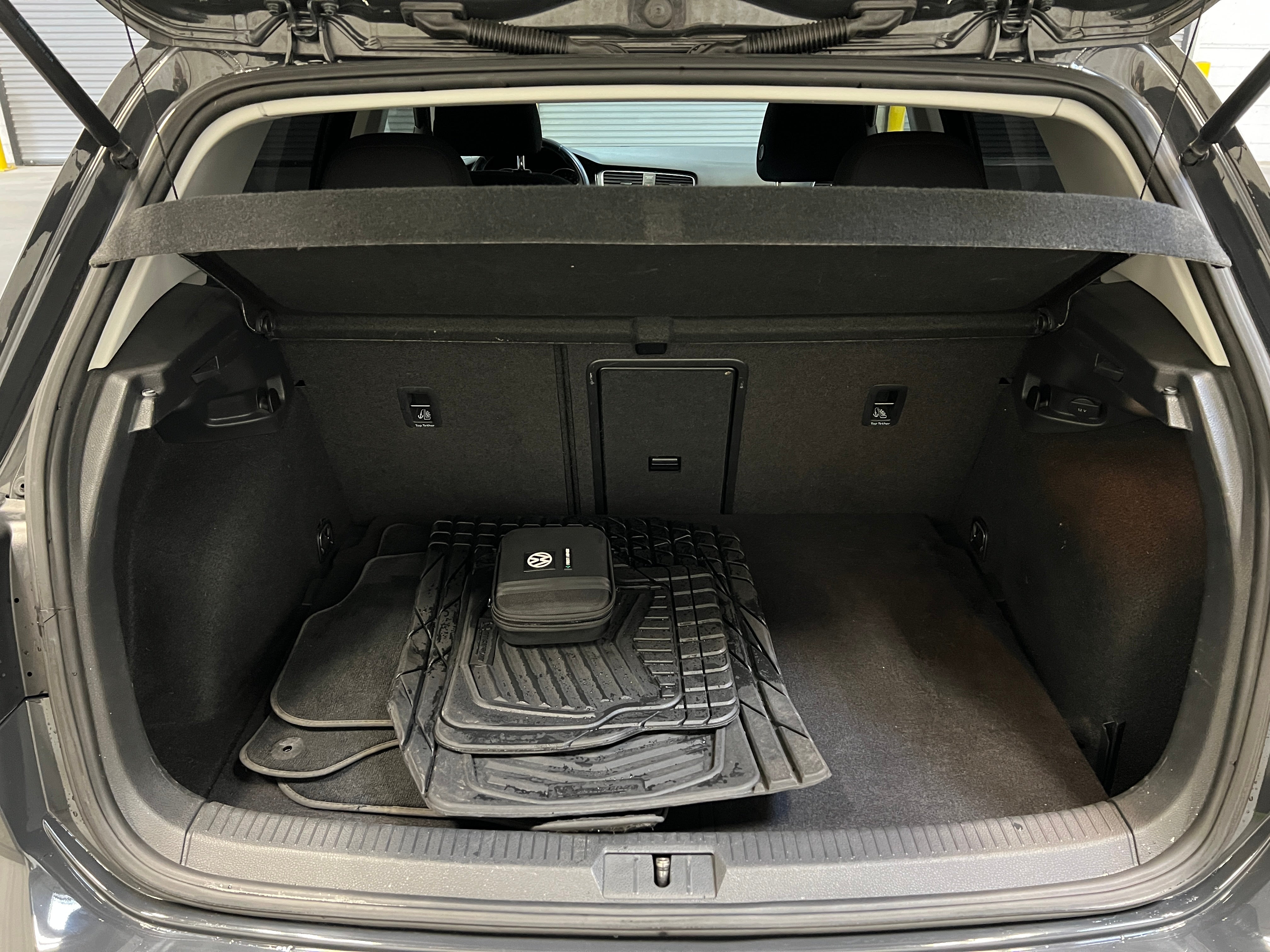 2019 Volkswagen e-Golf SE 7