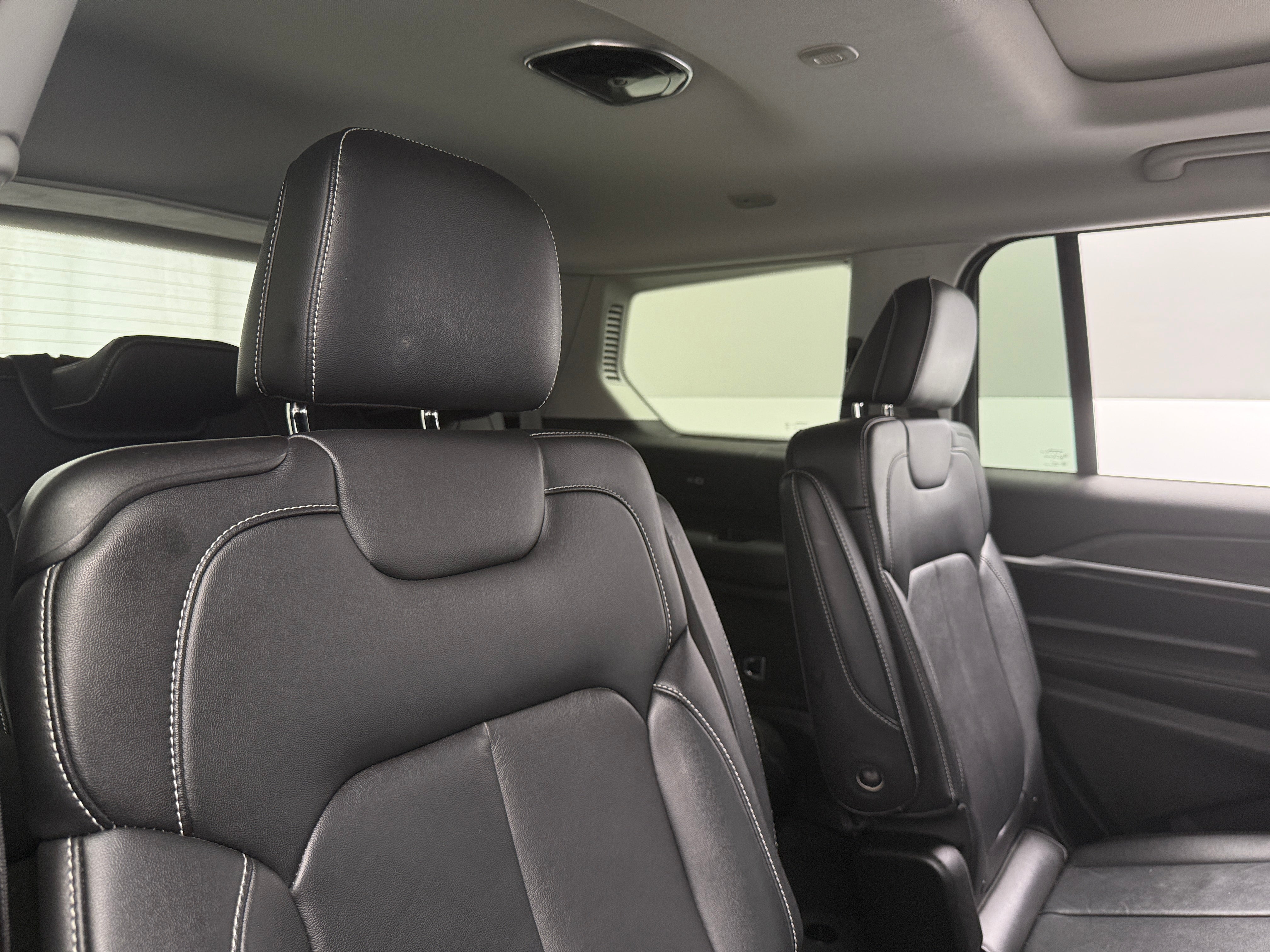 2022 Jeep Grand Cherokee L Limited Edition 5