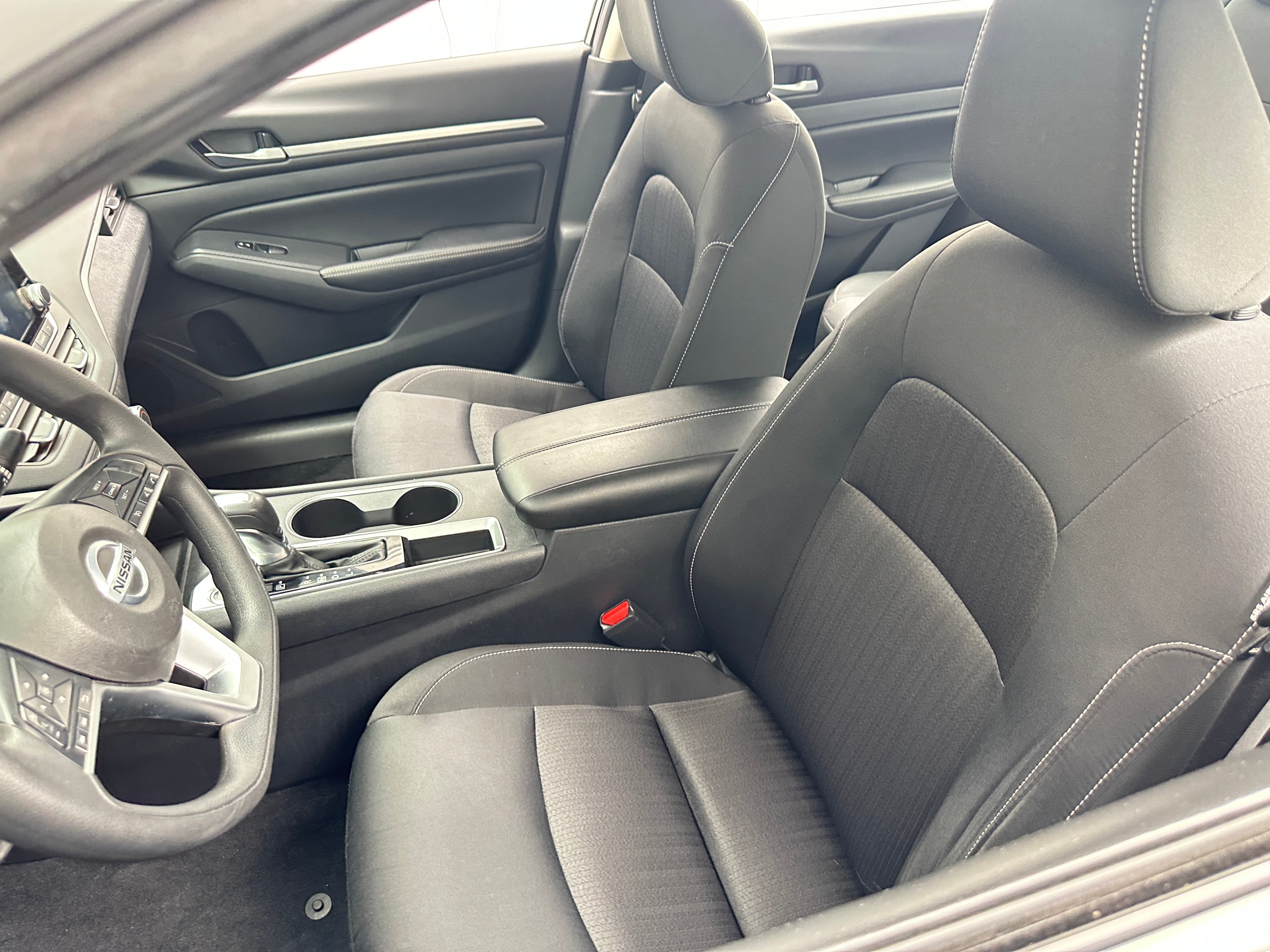 2022 Nissan Altima SV 2