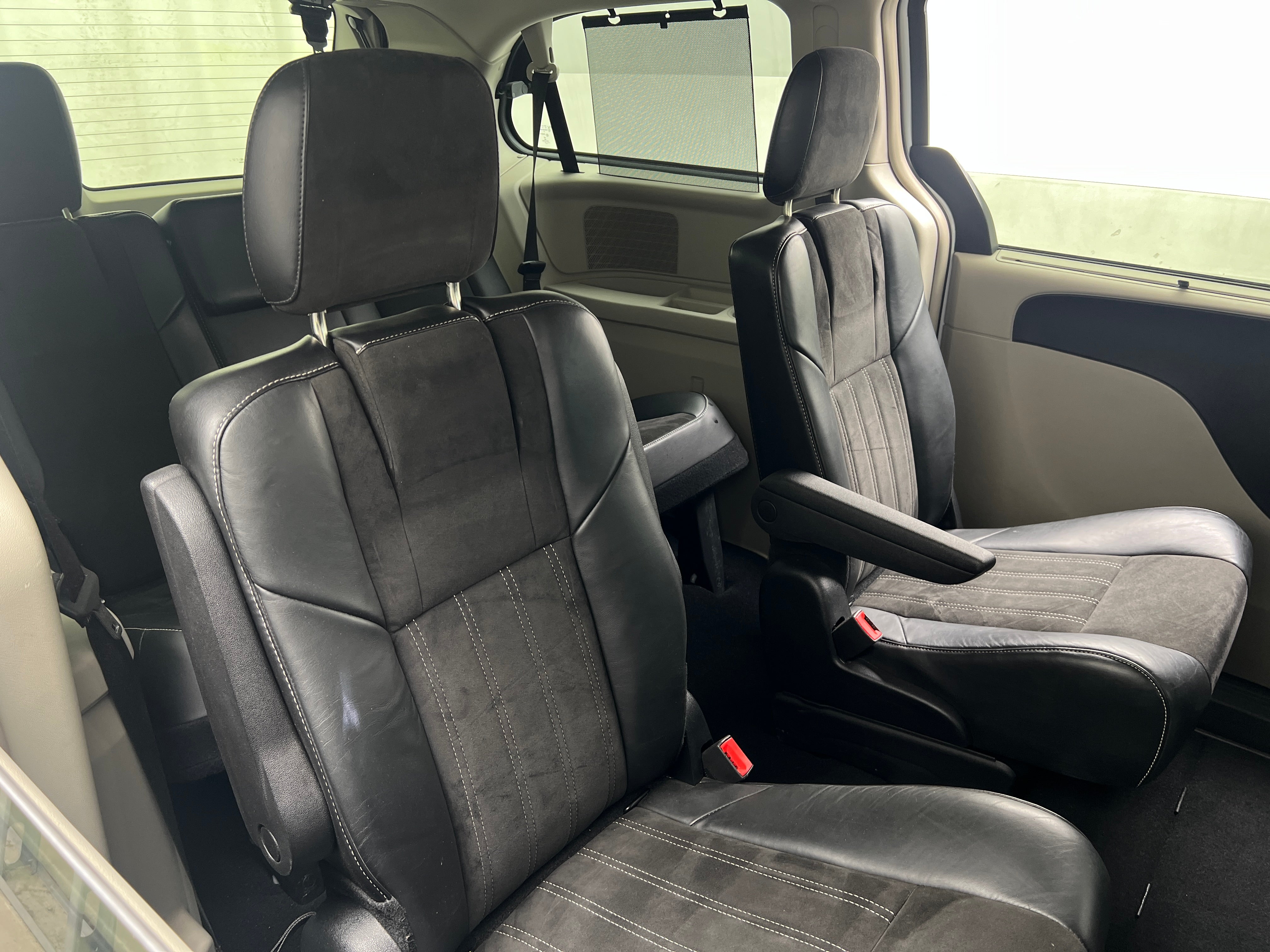 2014 Chrysler Town & Country Touring 5