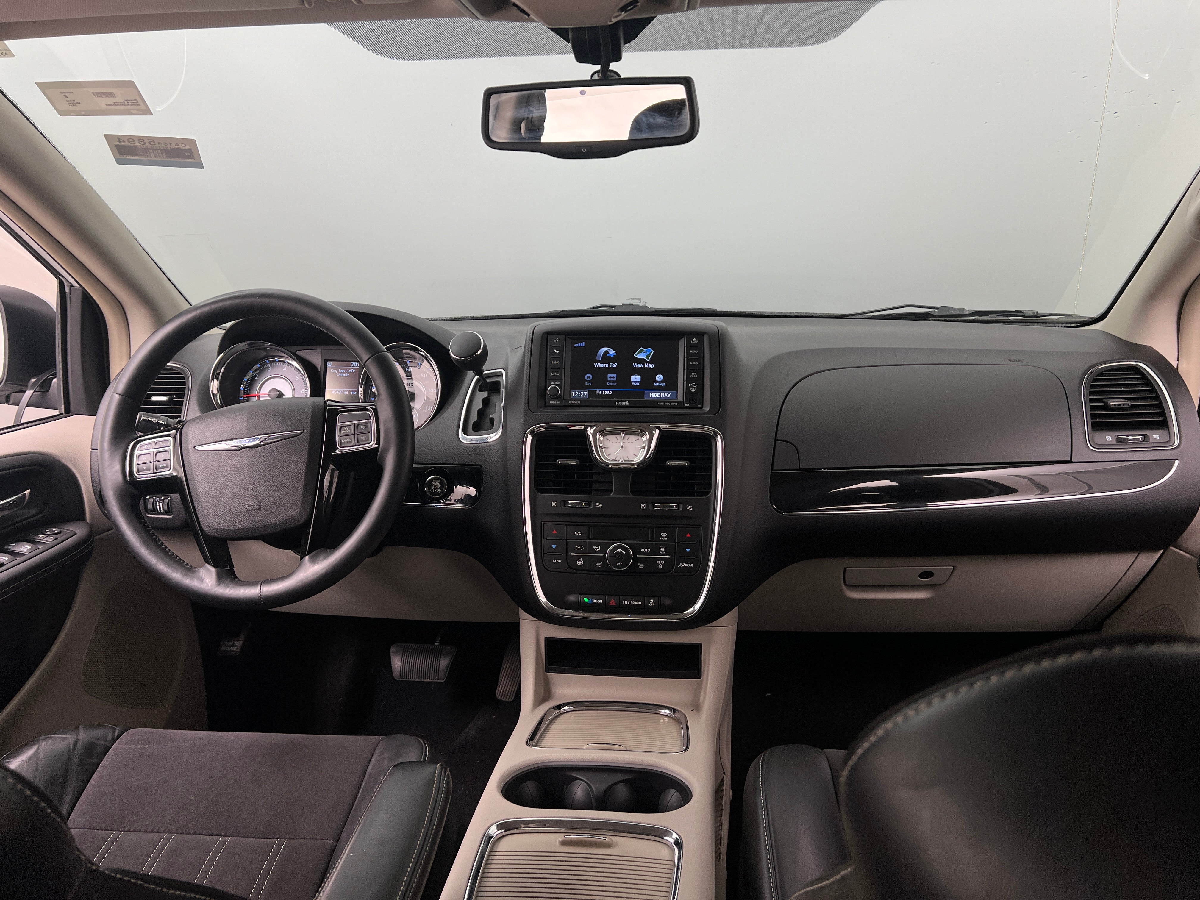 2014 Chrysler Town & Country Touring 2