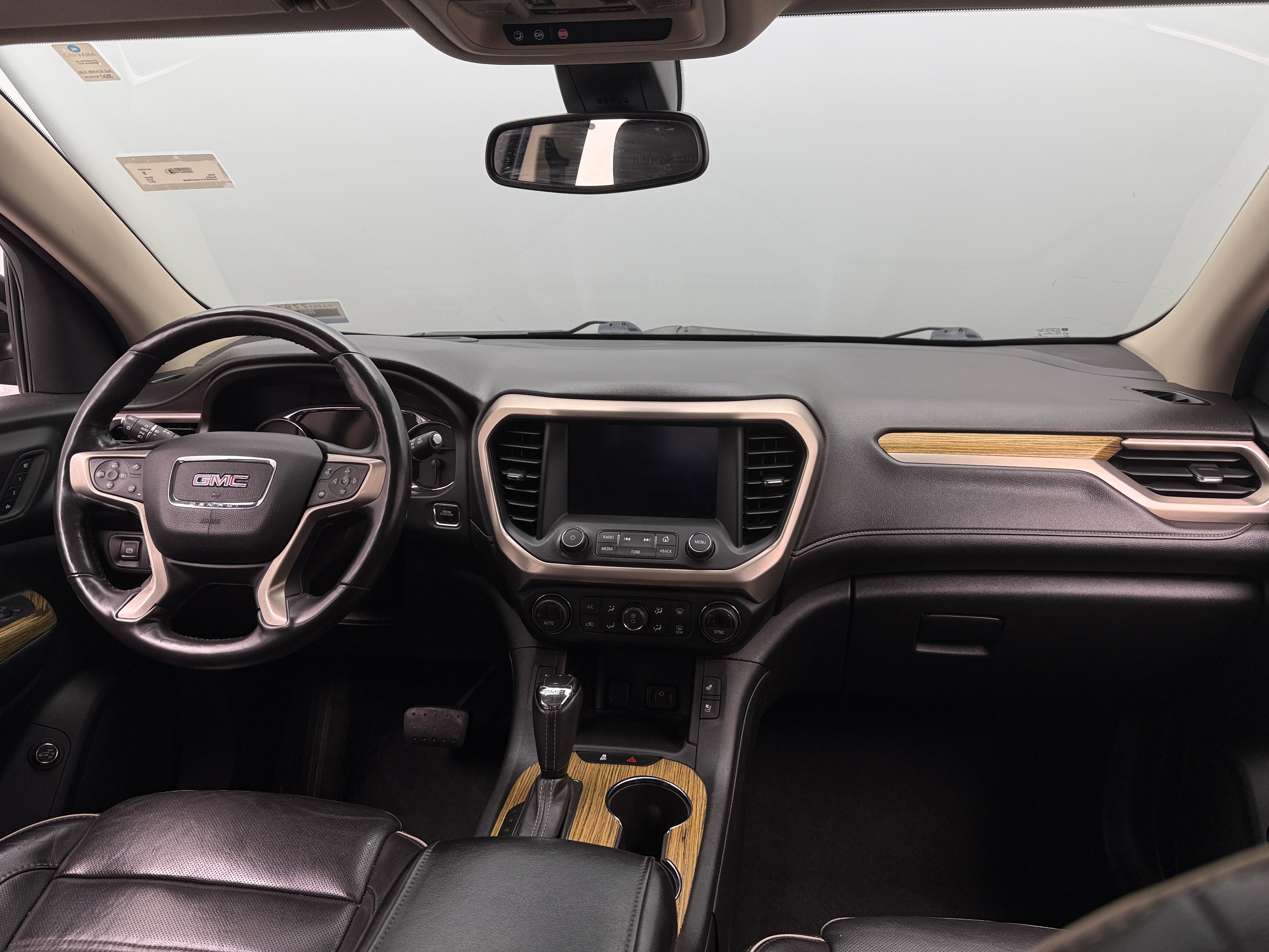 2017 GMC Acadia Denali 2