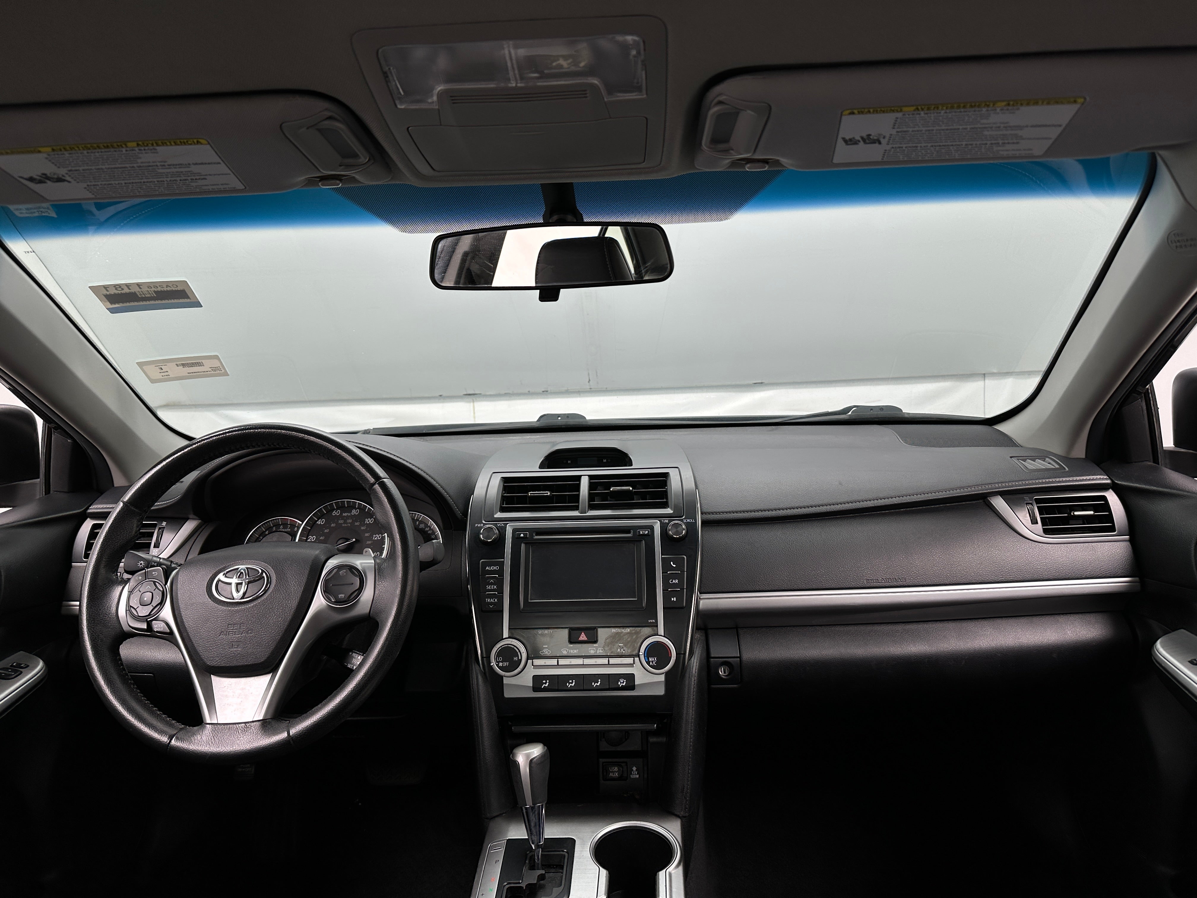 2014 Toyota Camry SE 3