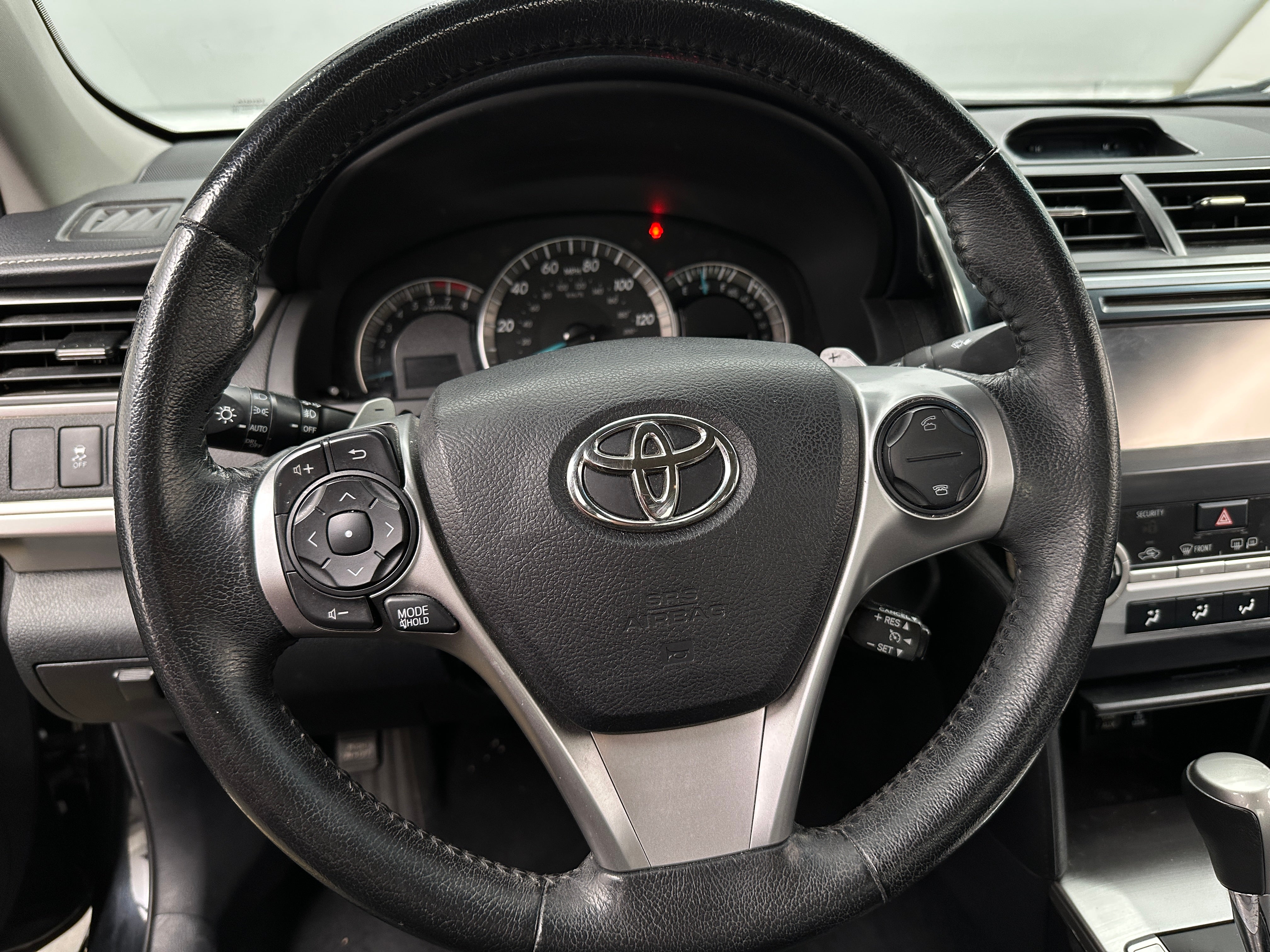 2014 Toyota Camry SE 5