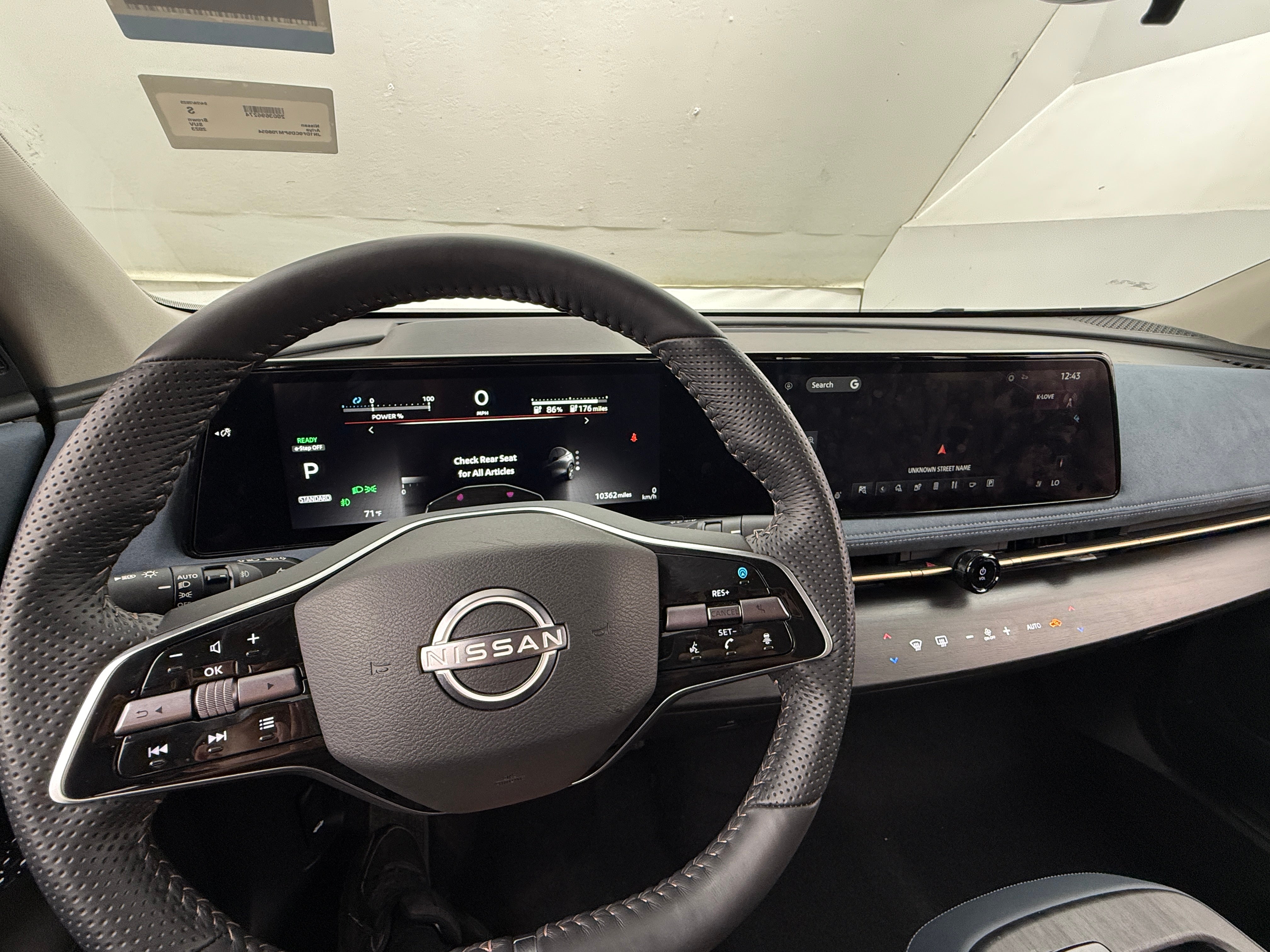2023 Nissan Ariya Platinum+ 2