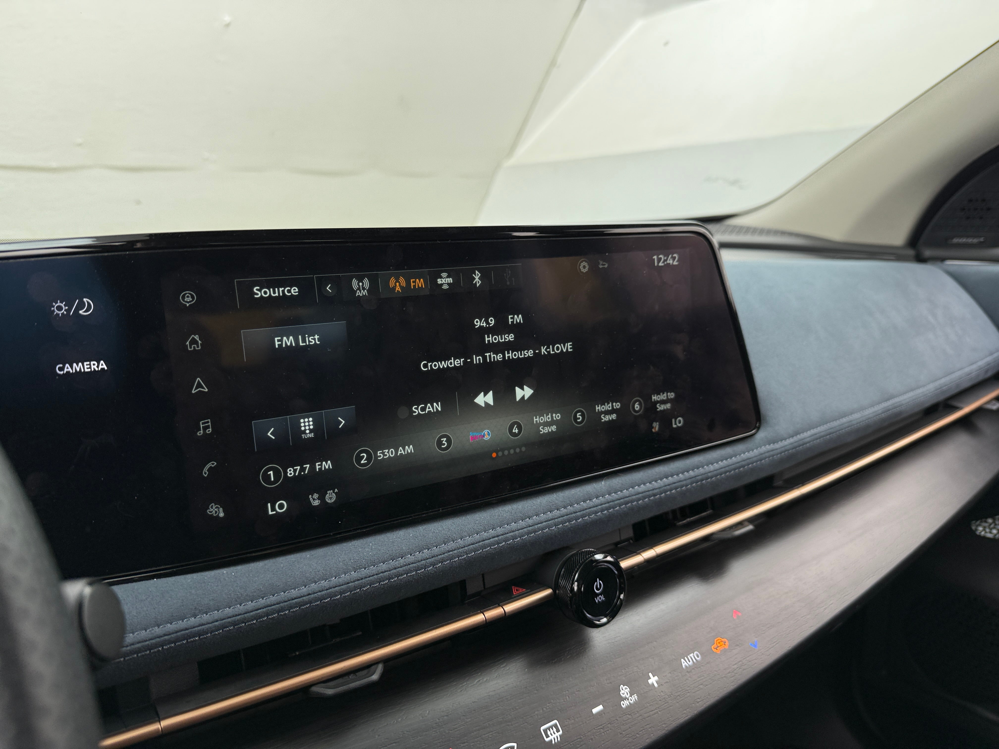 2023 Nissan Ariya Platinum+ 3