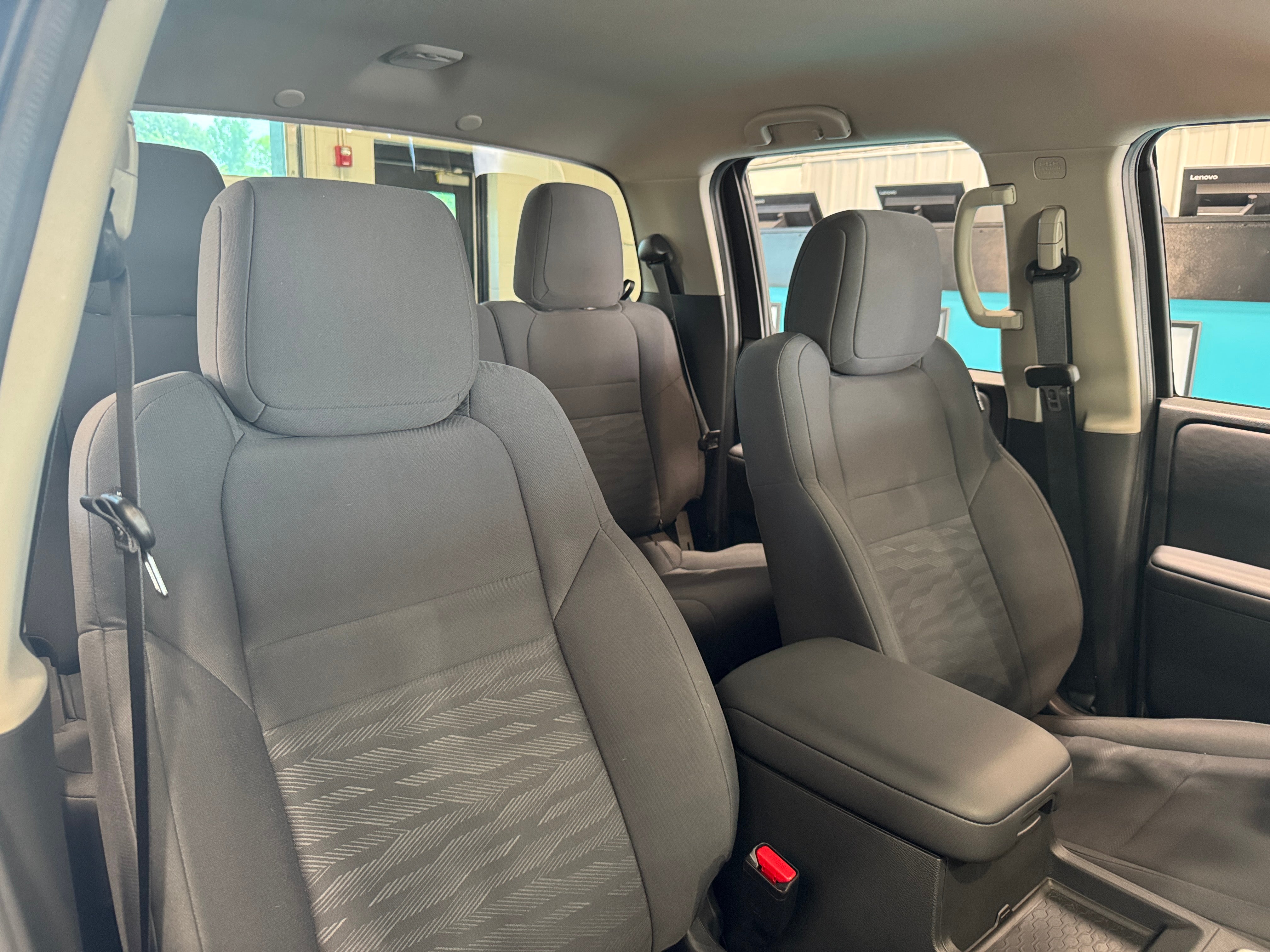2023 Nissan Frontier S/C 2
