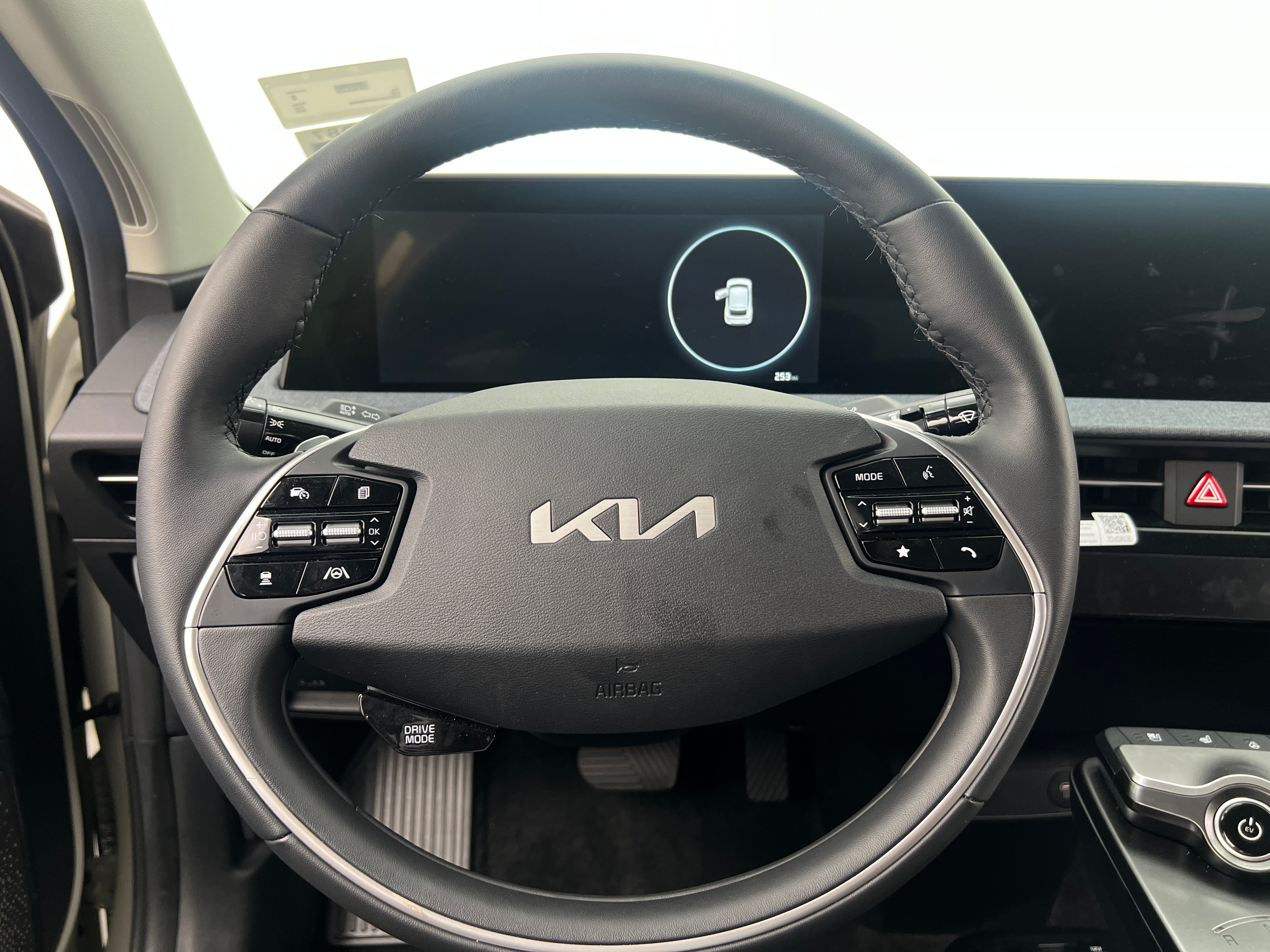 2022 Kia EV6 Wind 4