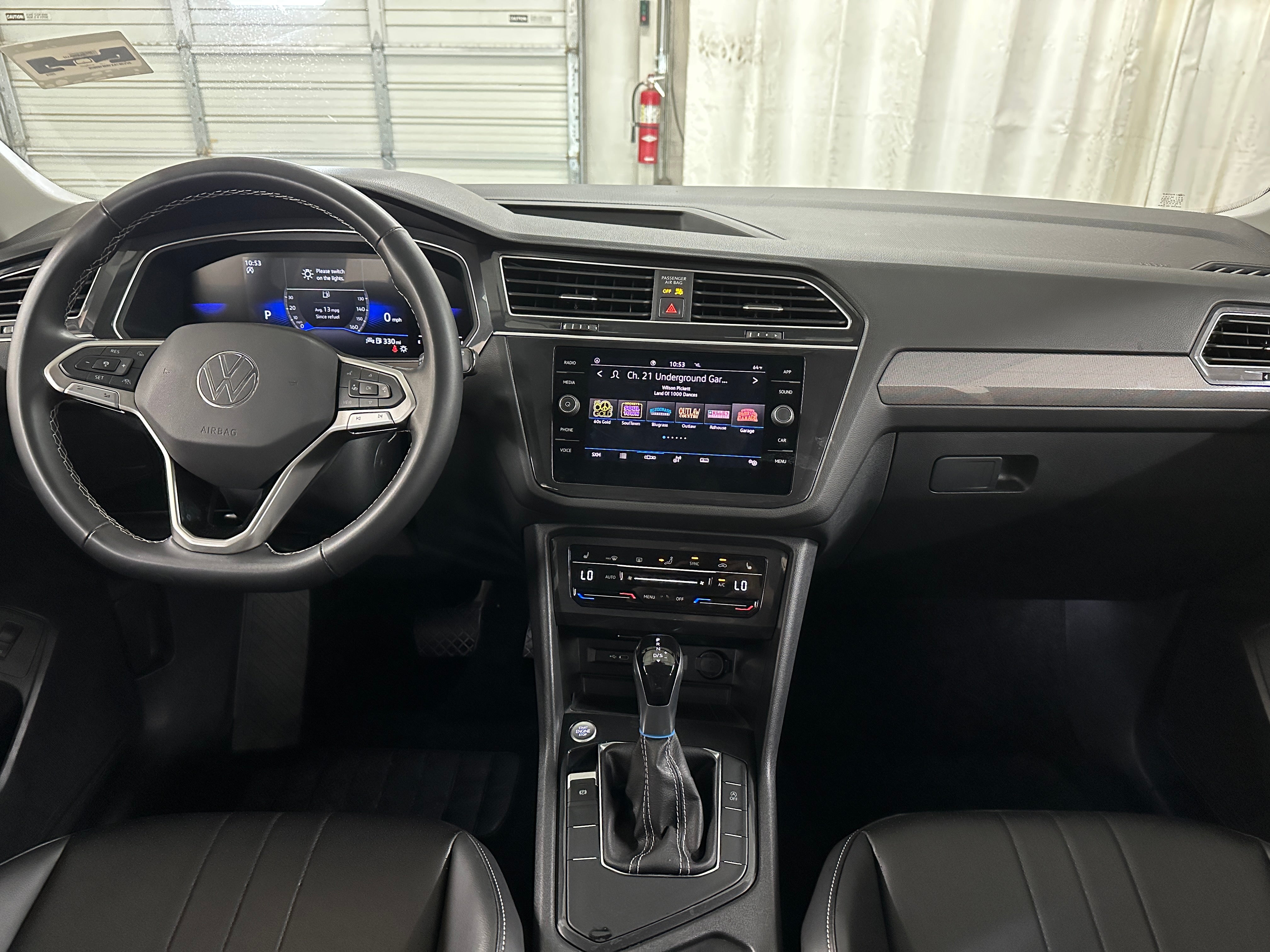 2024 Volkswagen Tiguan SE 2