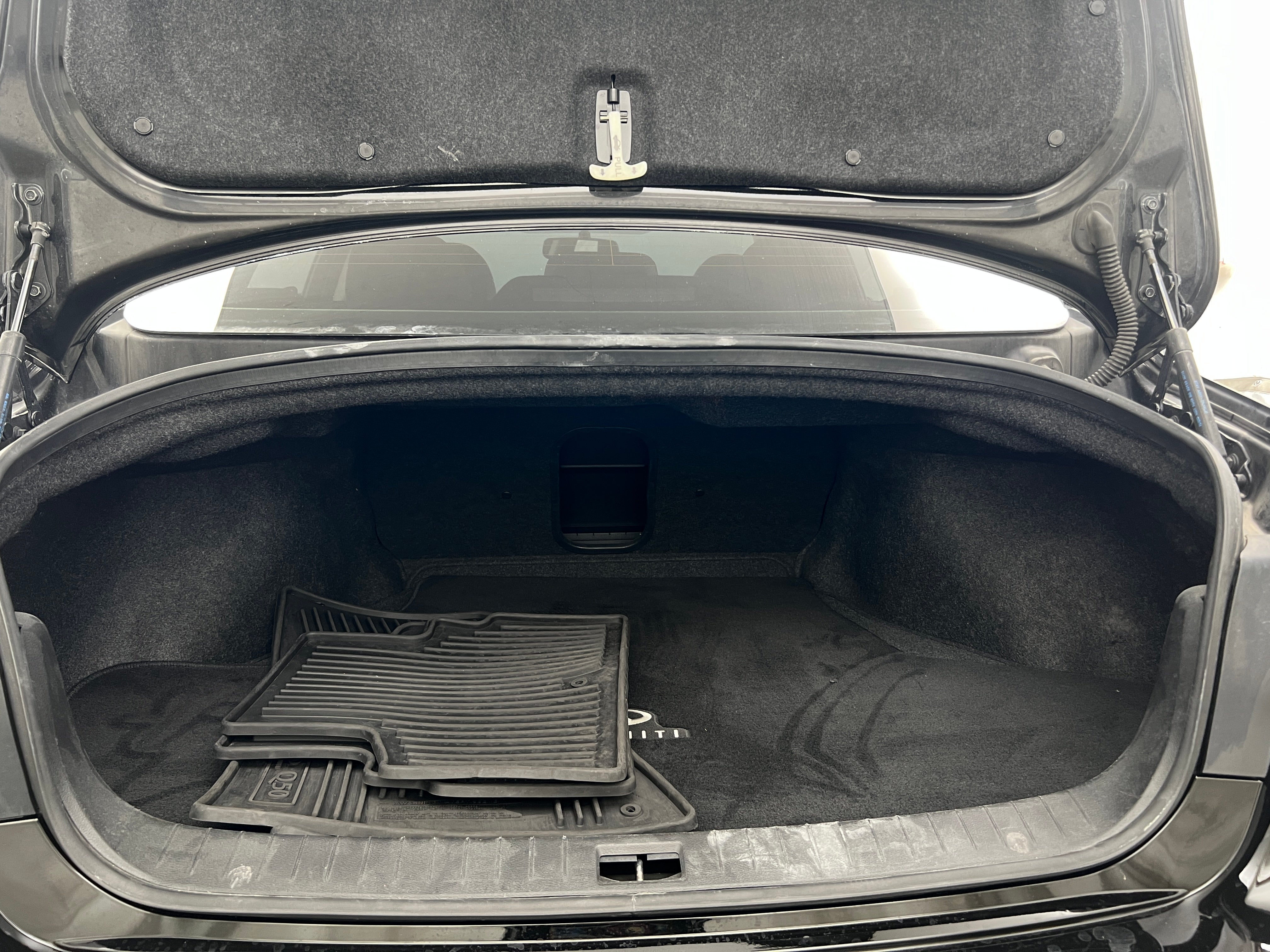 2015 INFINITI Q50 Premium 7
