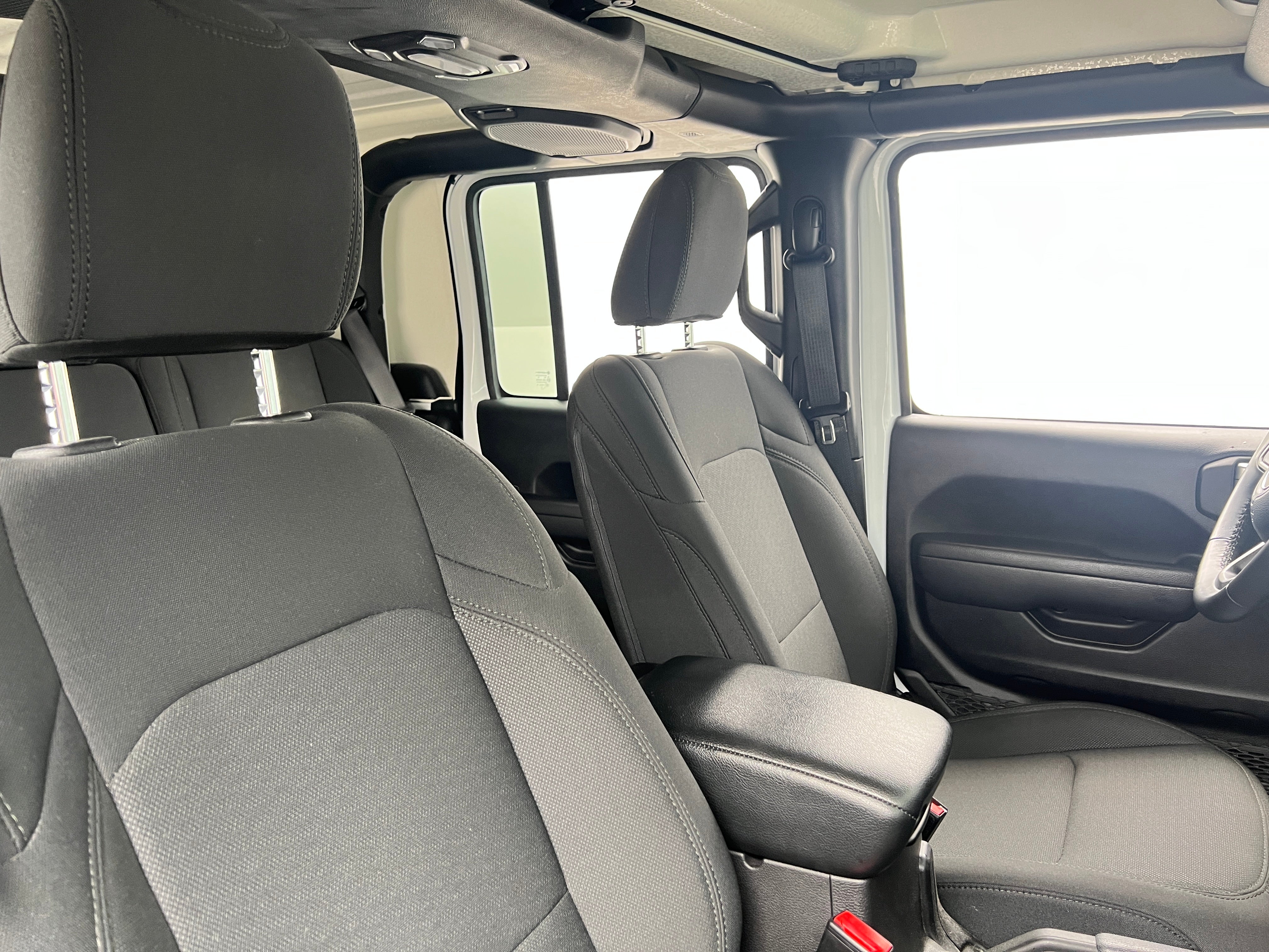2022 Jeep Gladiator Willys 2