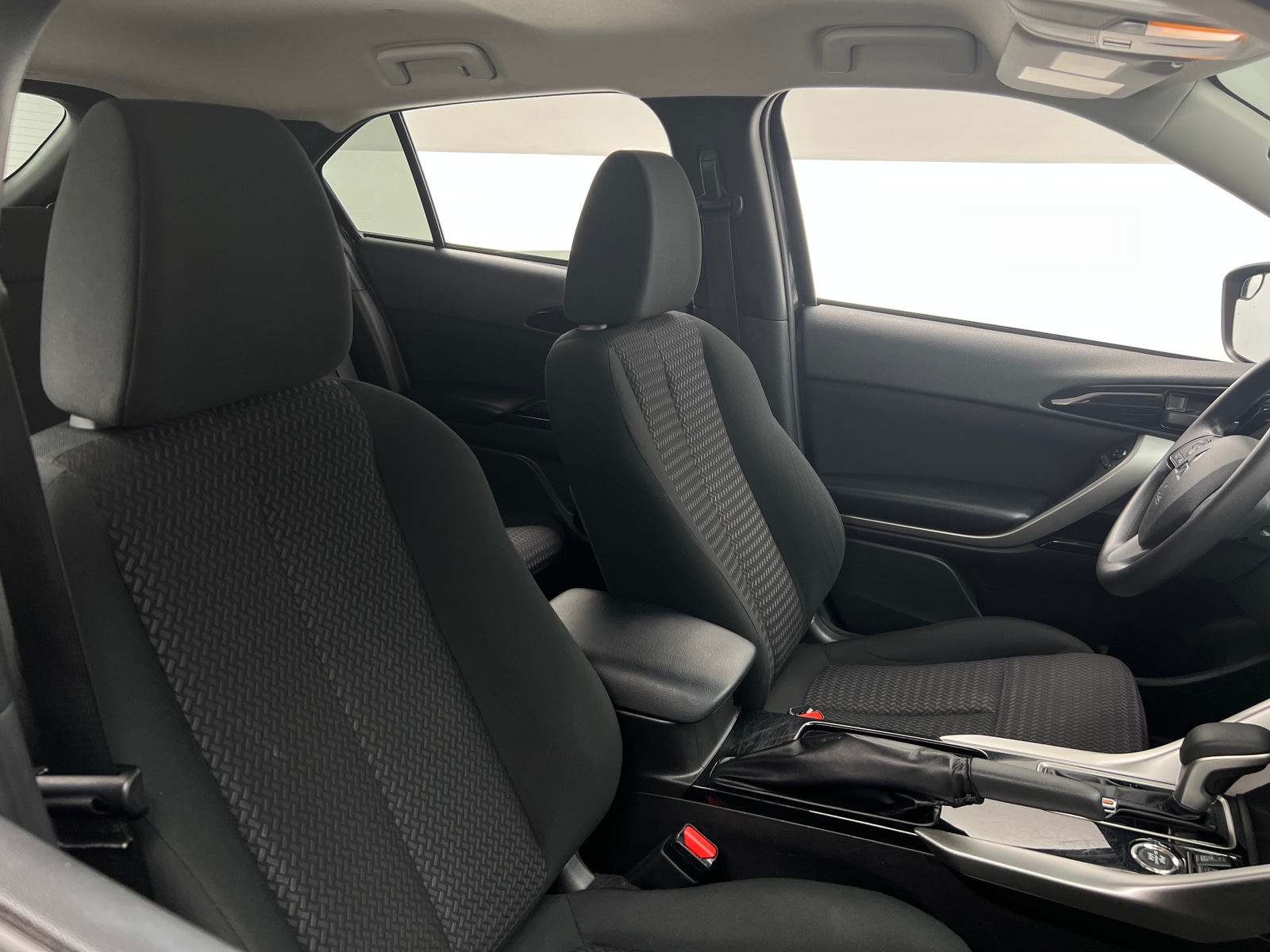 Thumbnail: 2023 Mitsubishi Eclipse Cross - 2