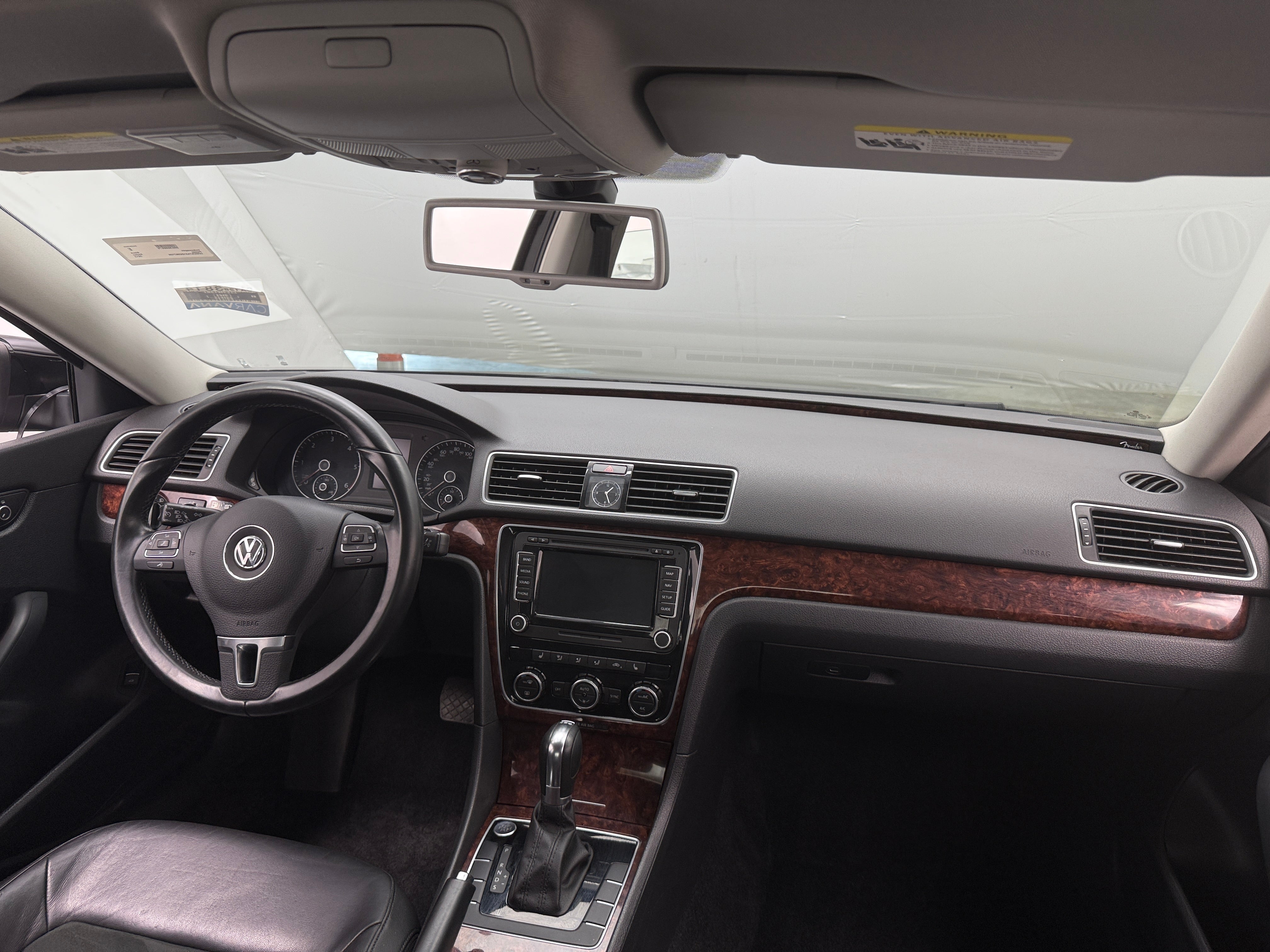 2013 Volkswagen Passat SEL 2