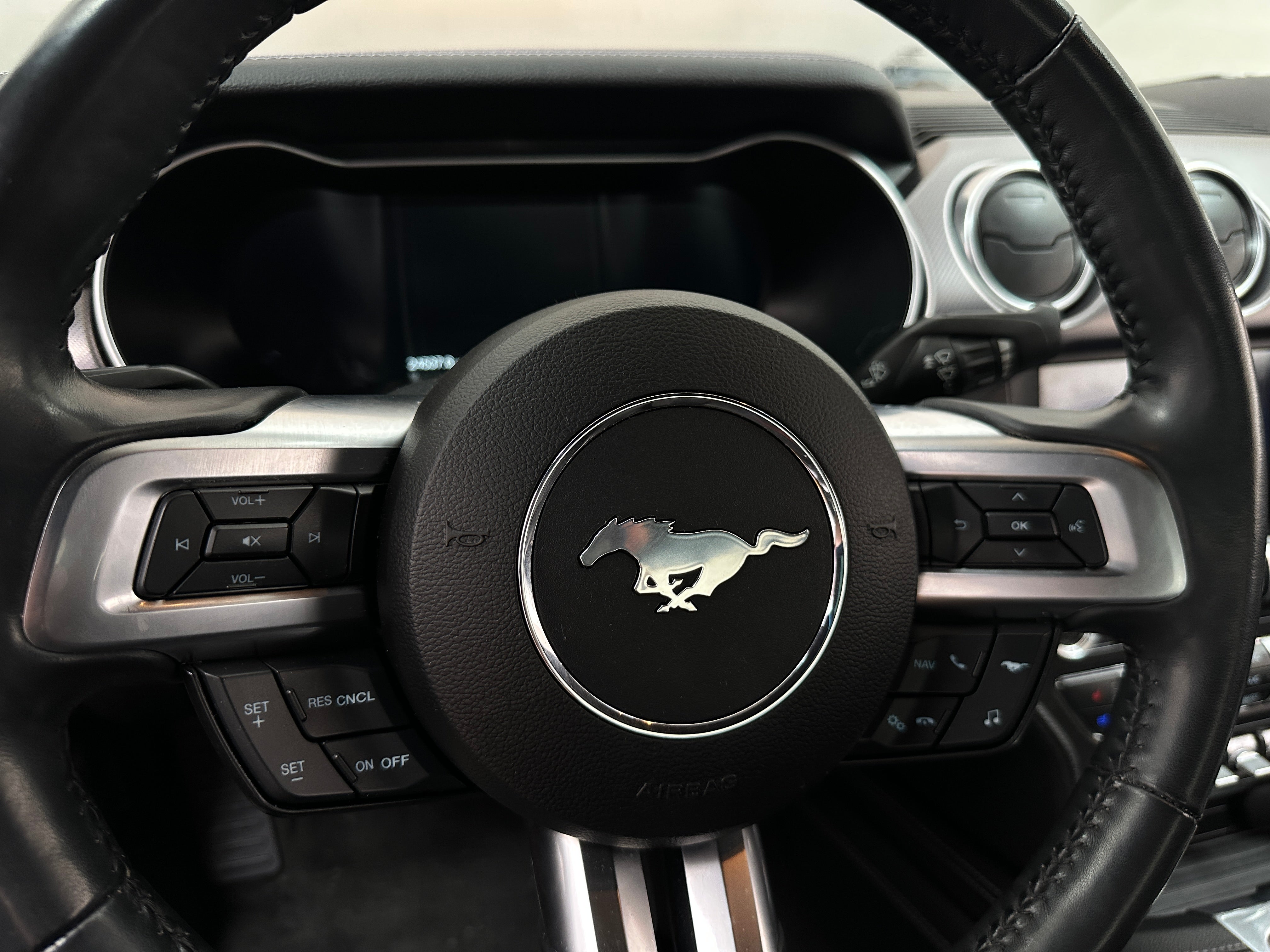 2018 Ford Mustang GT Premium 3