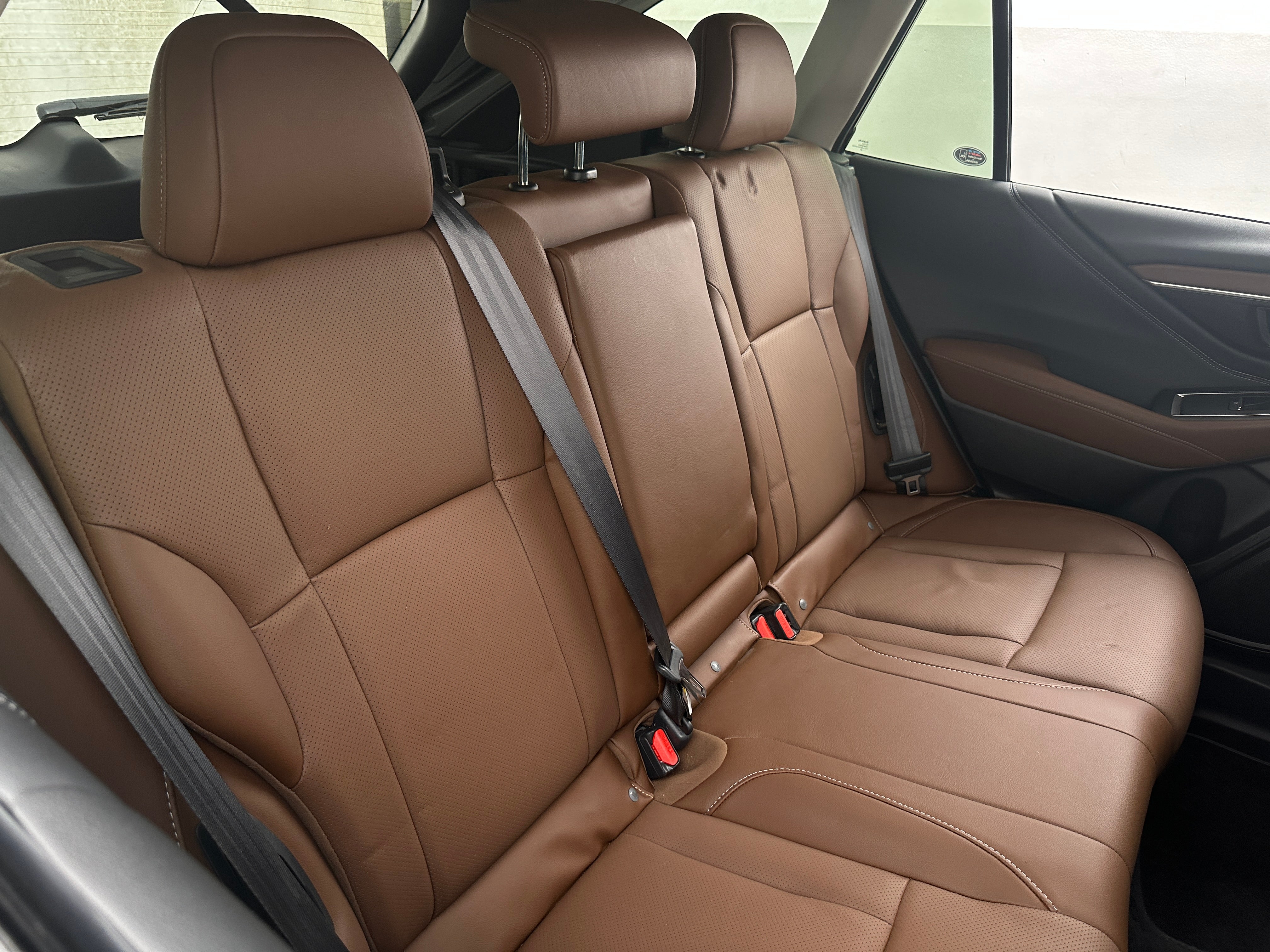 2022 Subaru Outback Touring 5