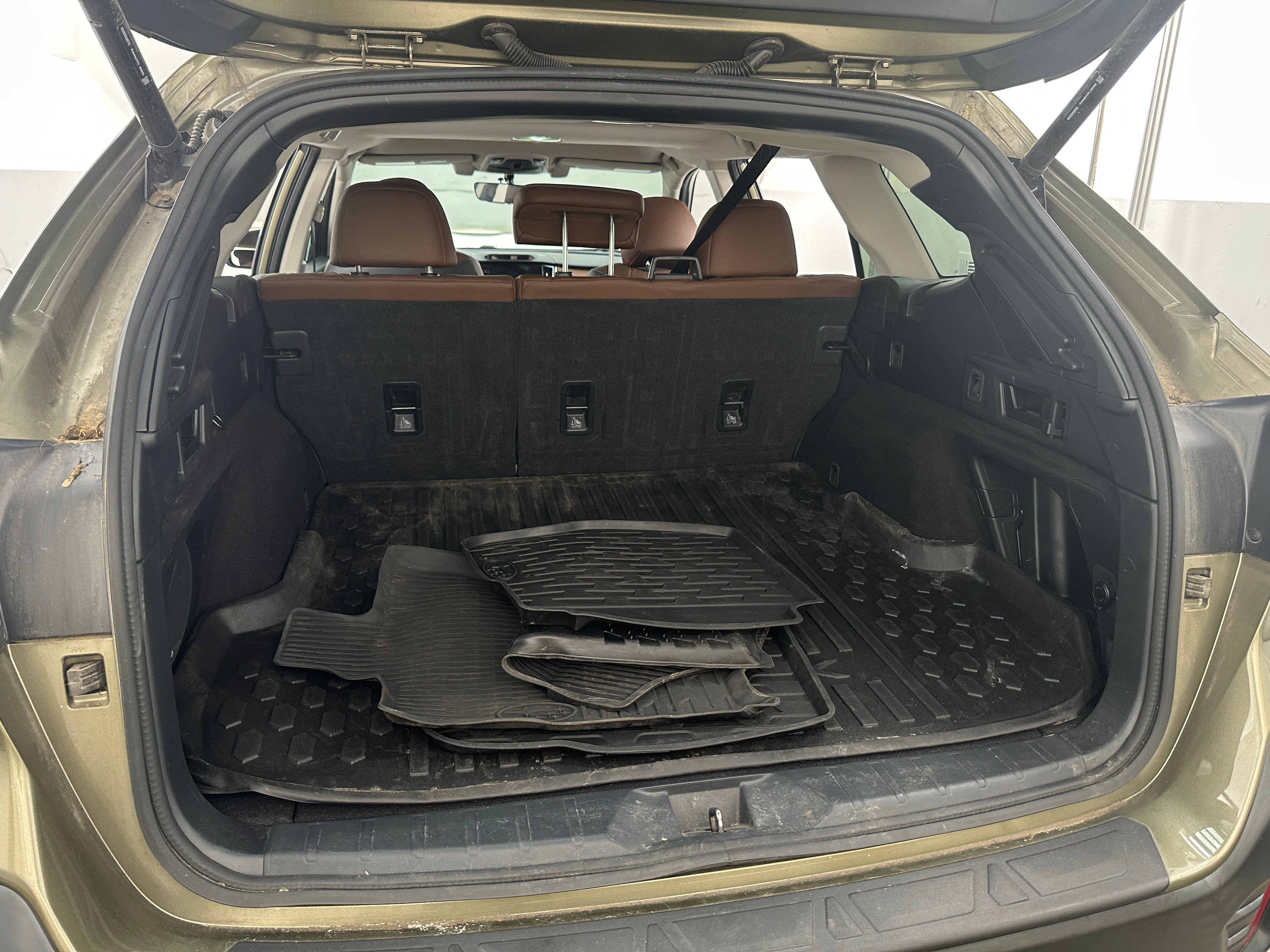 2022 Subaru Outback Touring 6