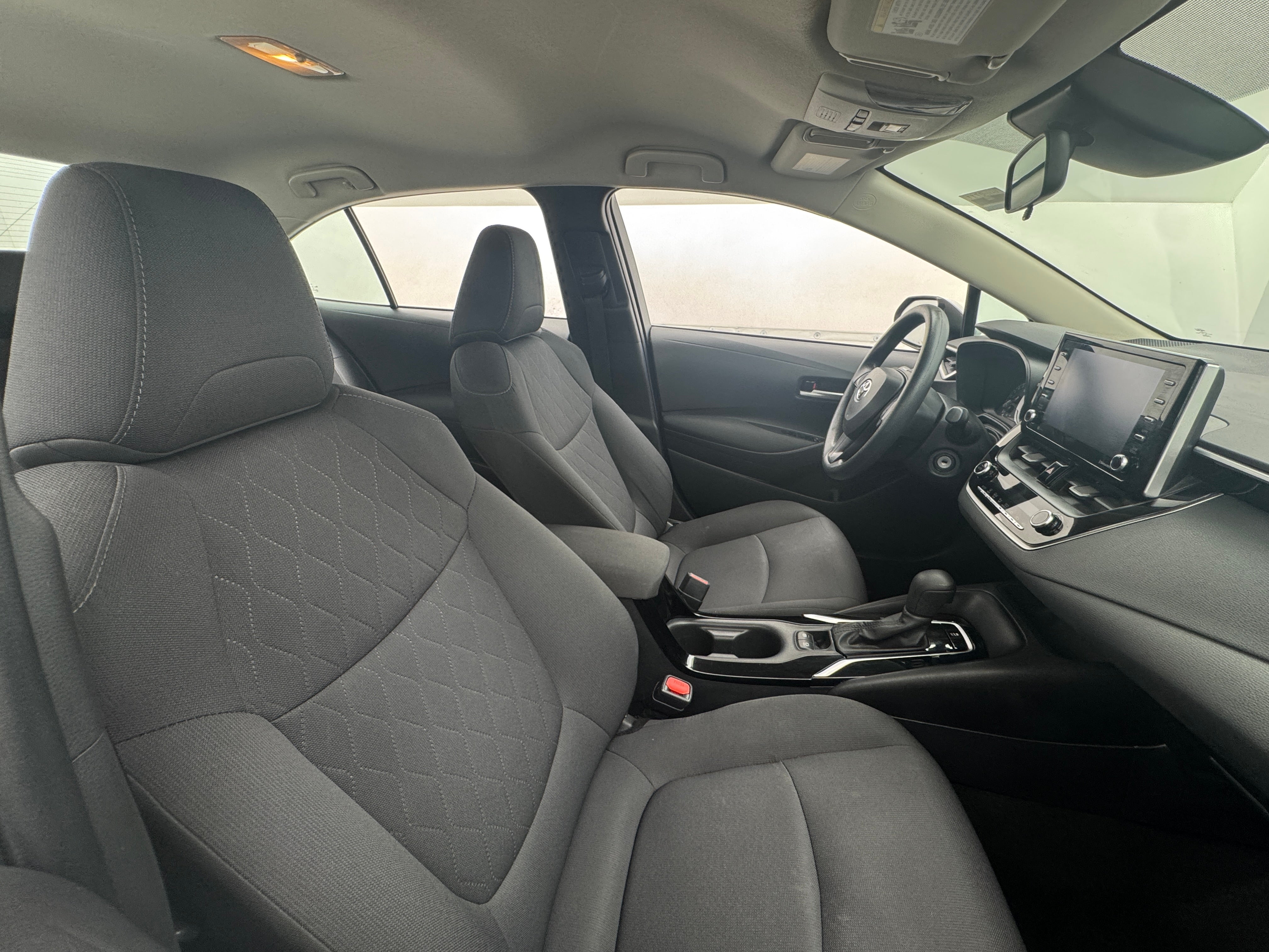 2021 Toyota Corolla LE 2