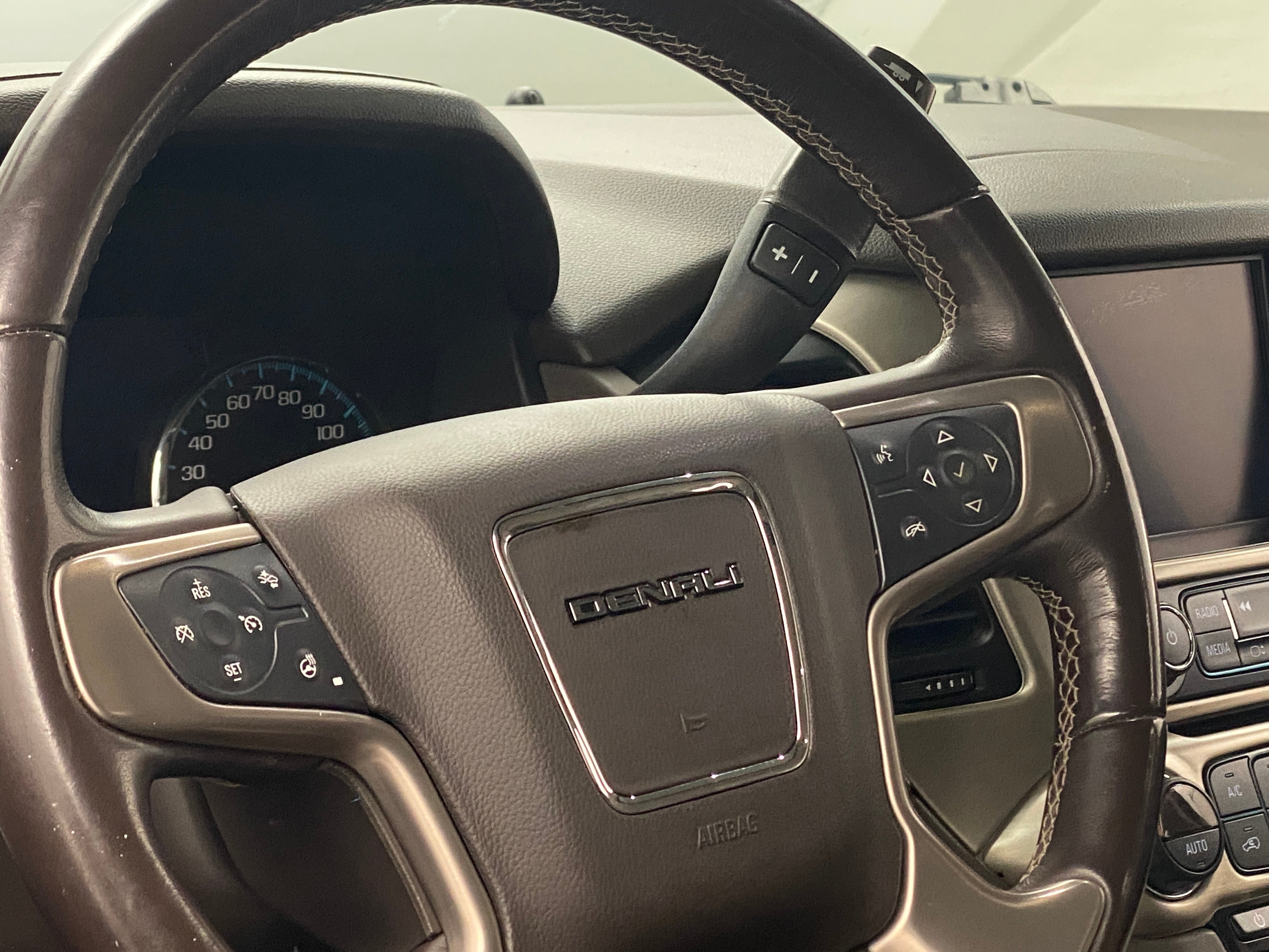 2018 GMC Yukon Denali 4