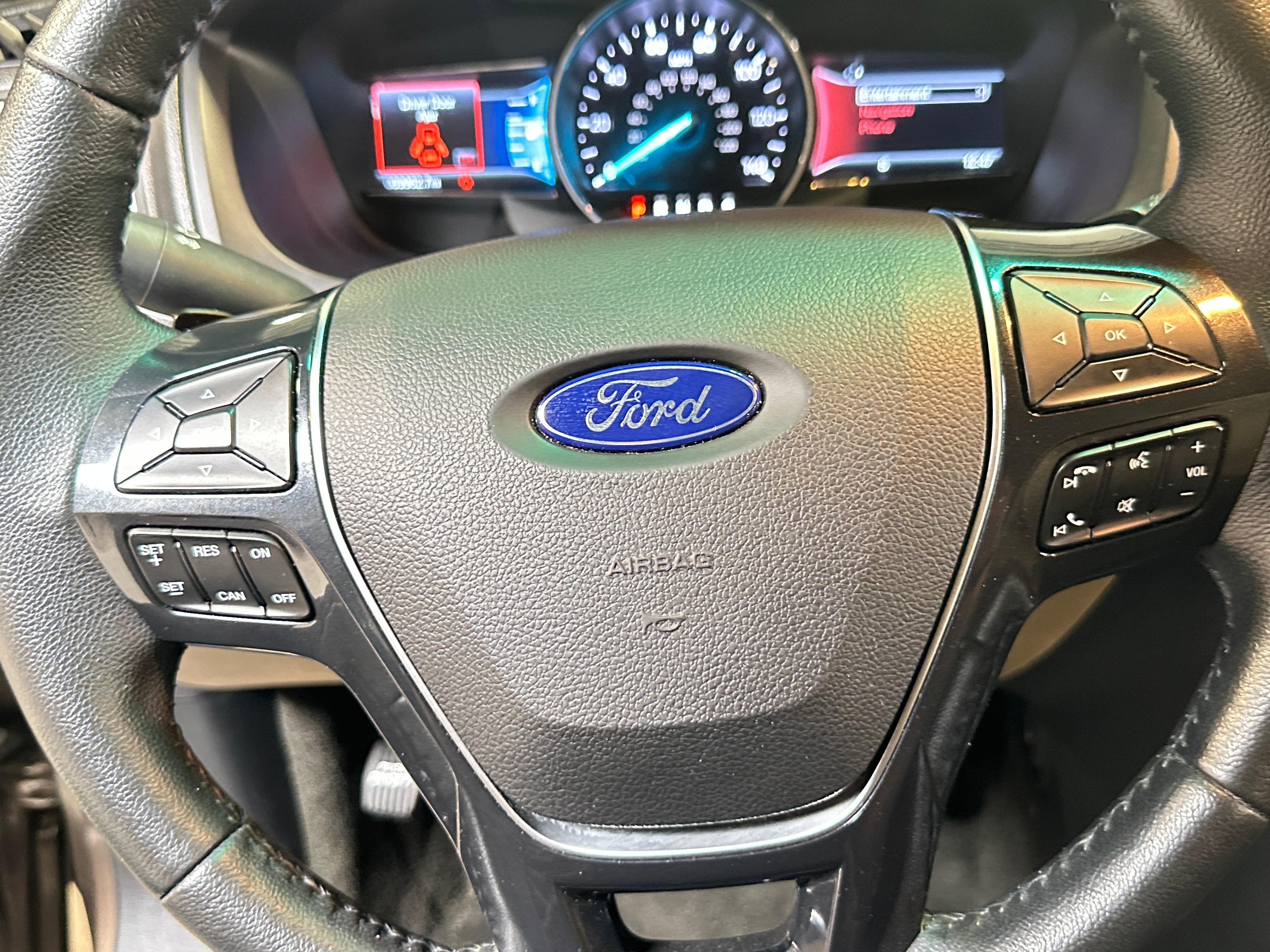 2016 Ford Explorer Limited 4
