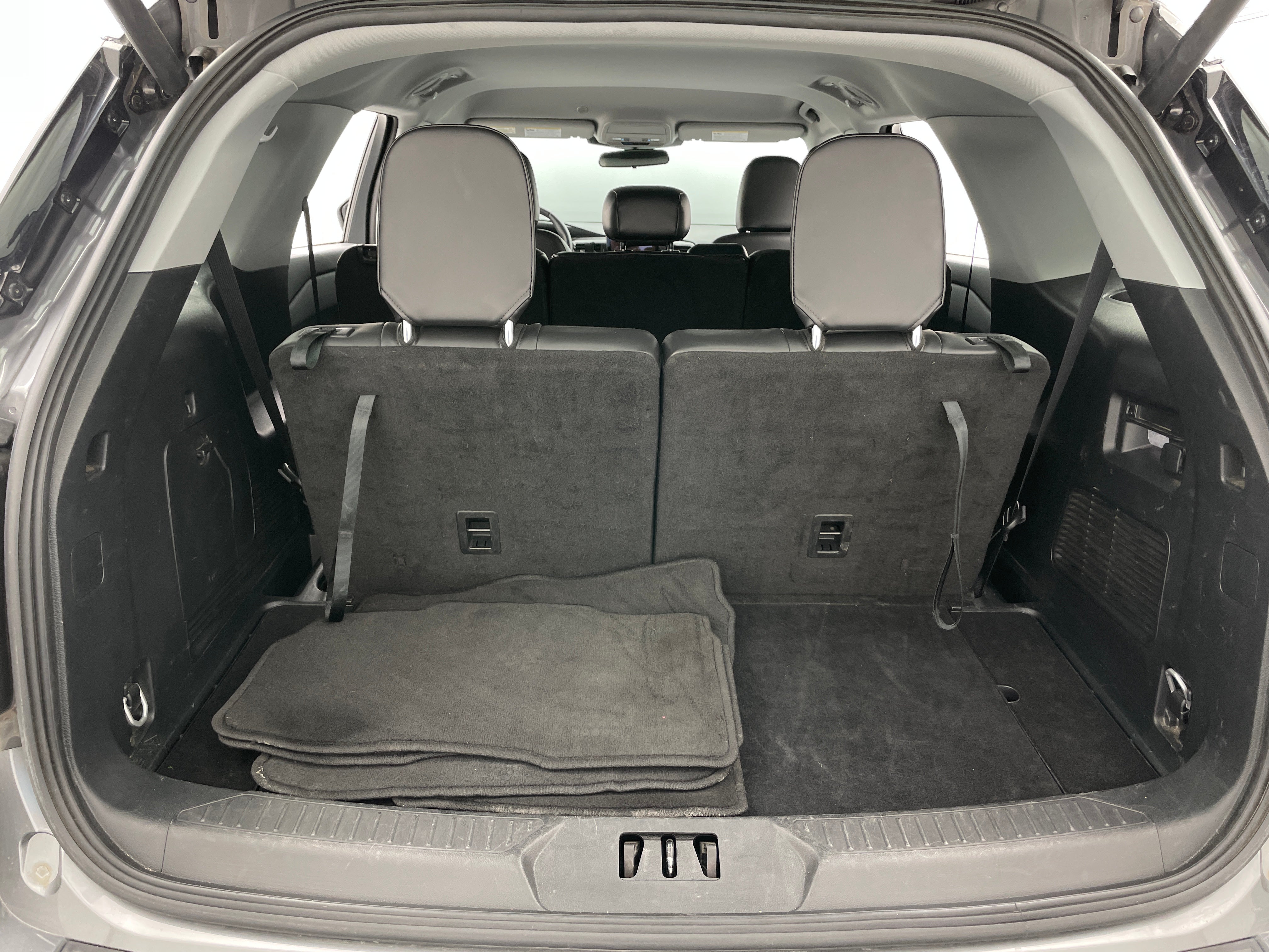 2024 Ford Explorer XLT 6
