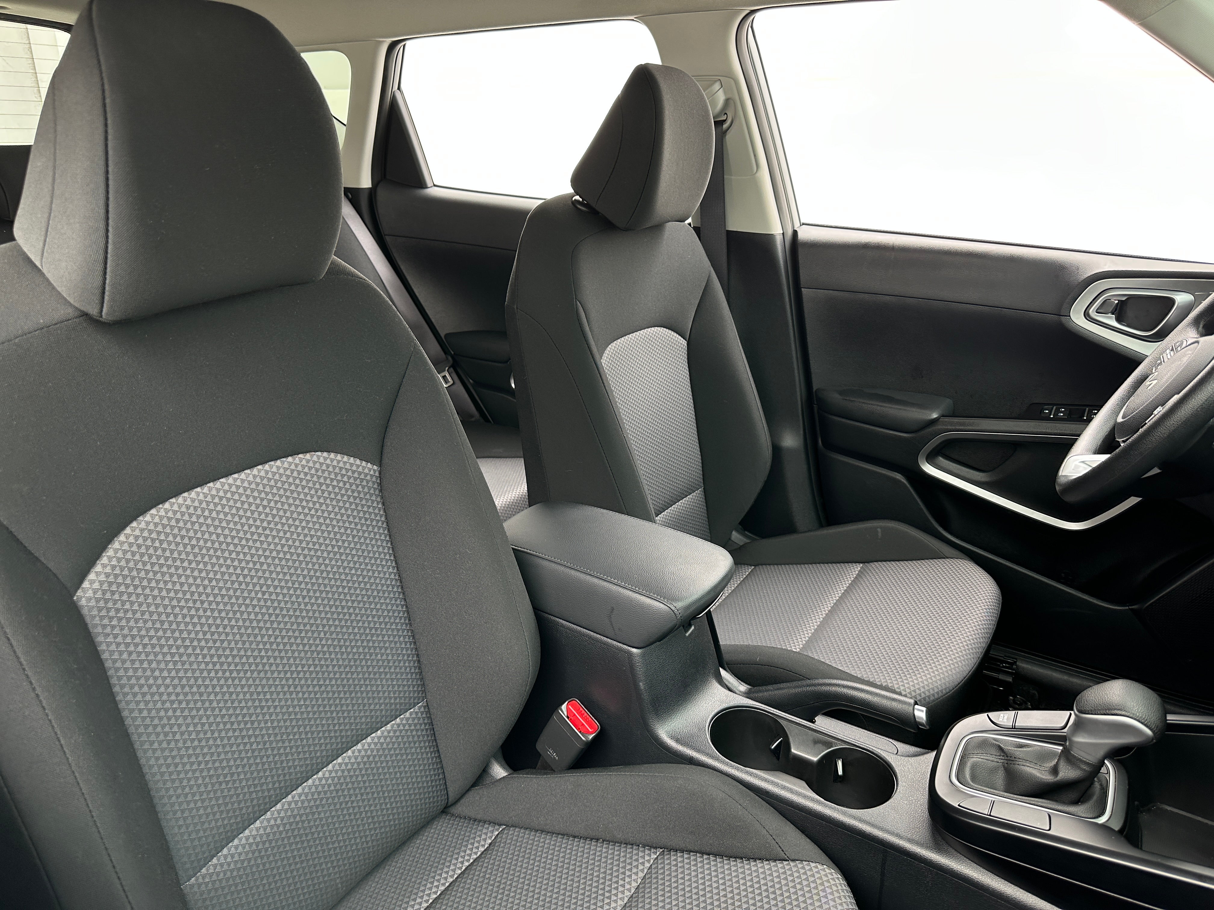 2024 Kia Soul LX 2