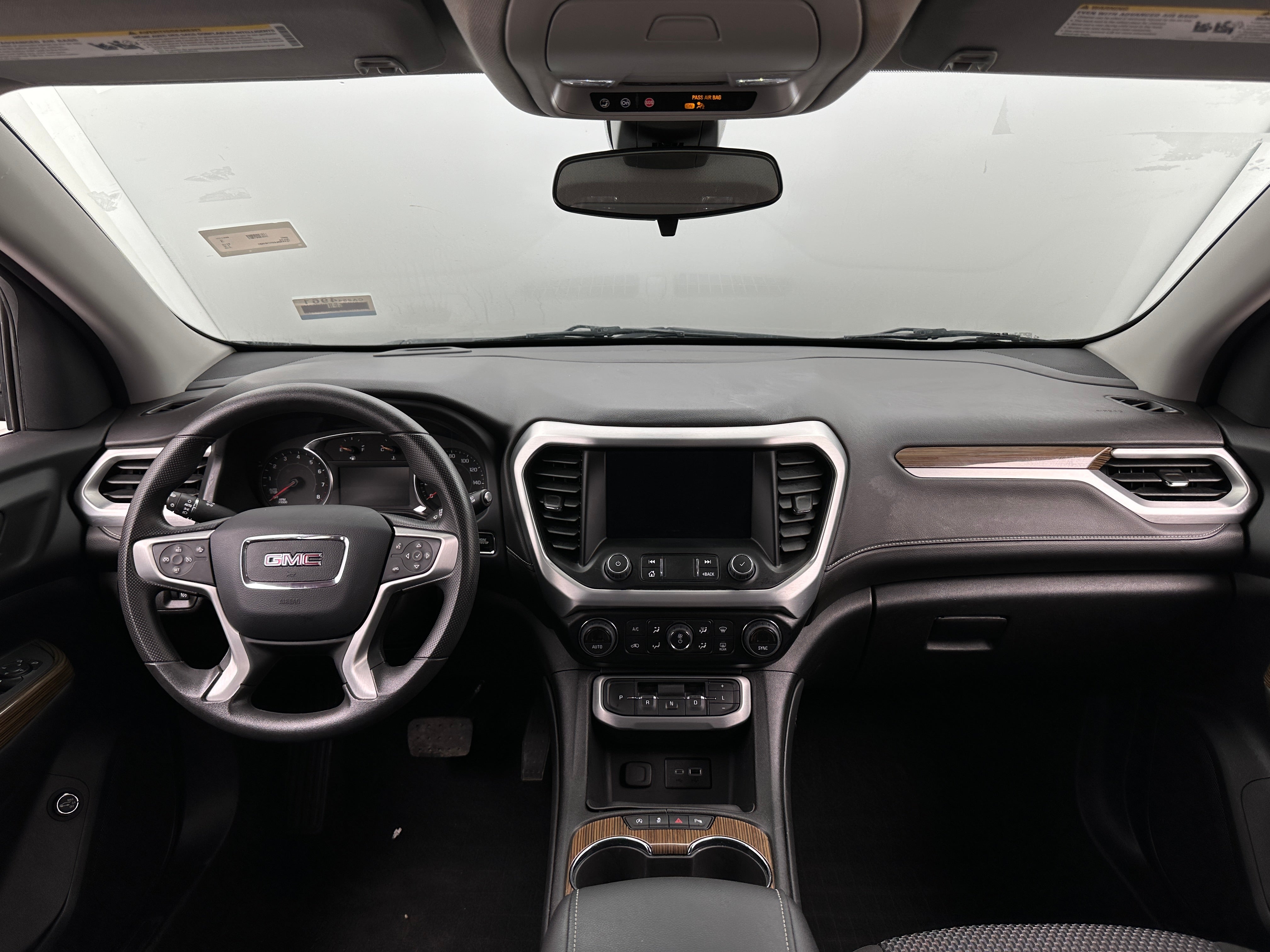 2023 GMC Acadia SLE 3