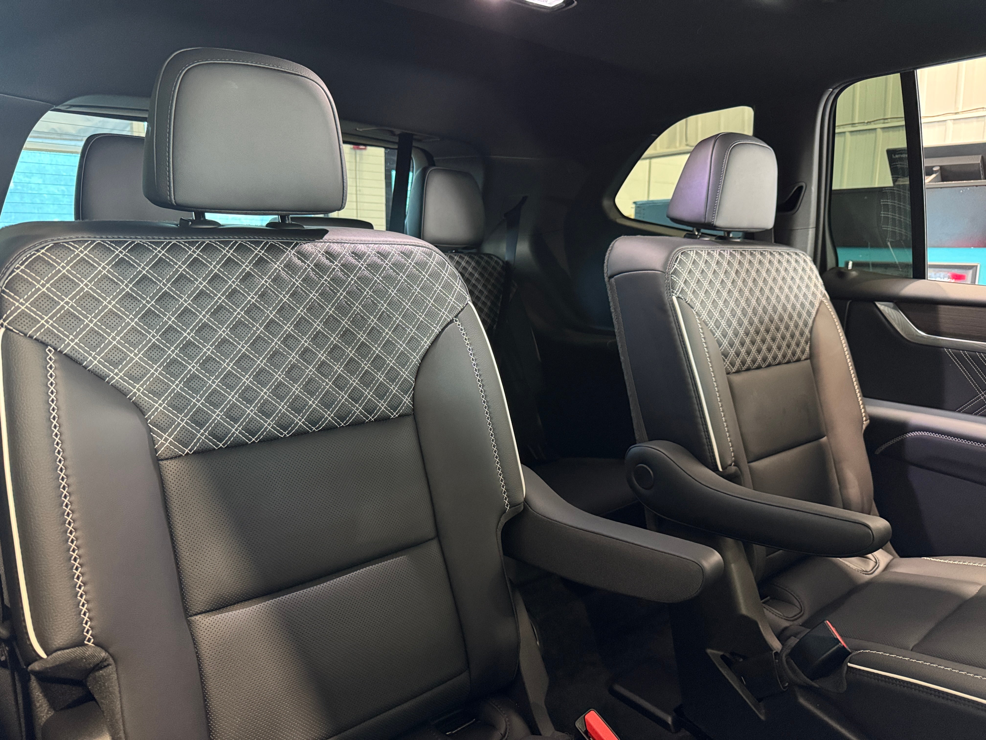 2024 GMC Acadia Denali 5
