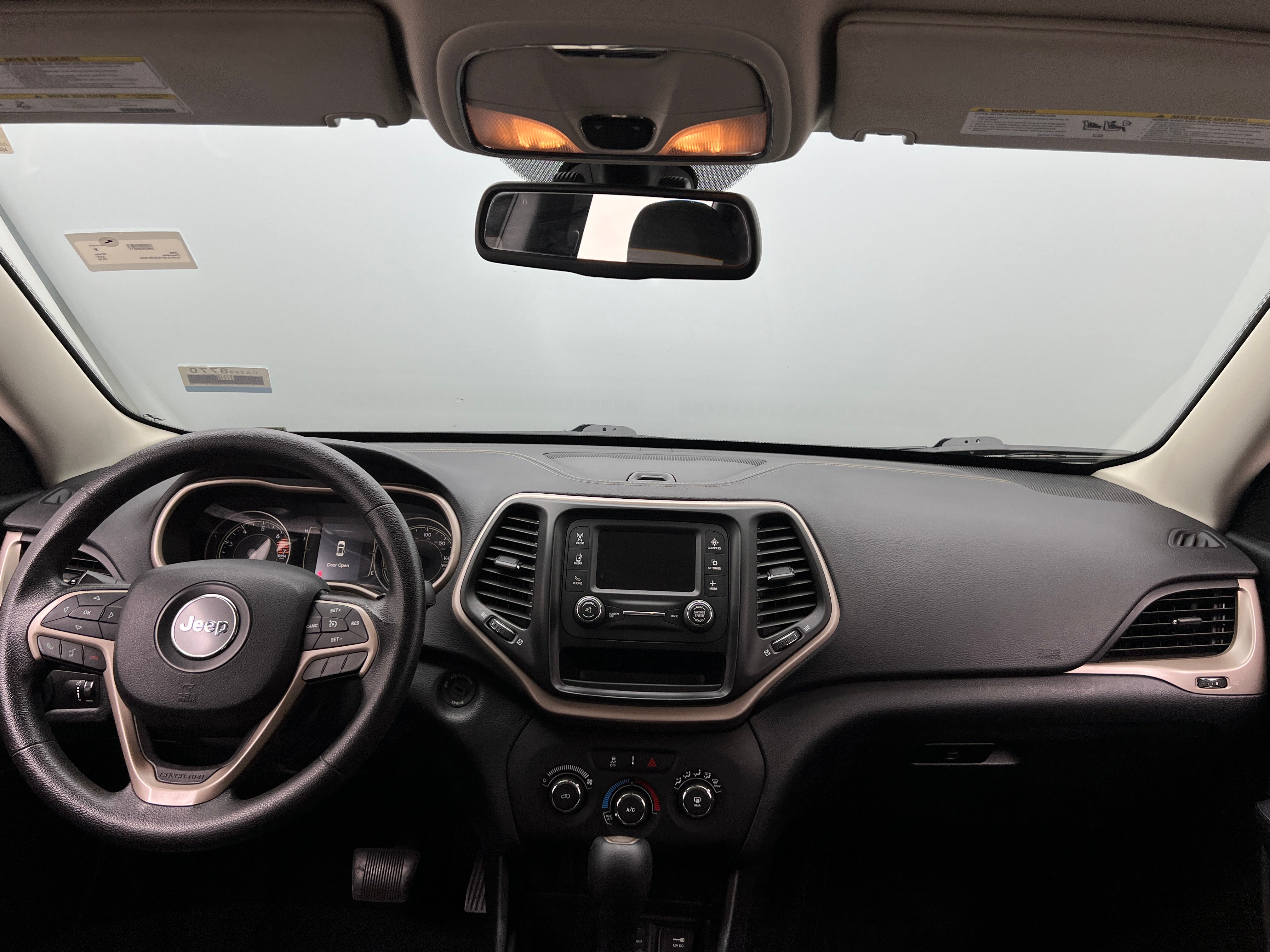 2016 Jeep Cherokee Sport 3