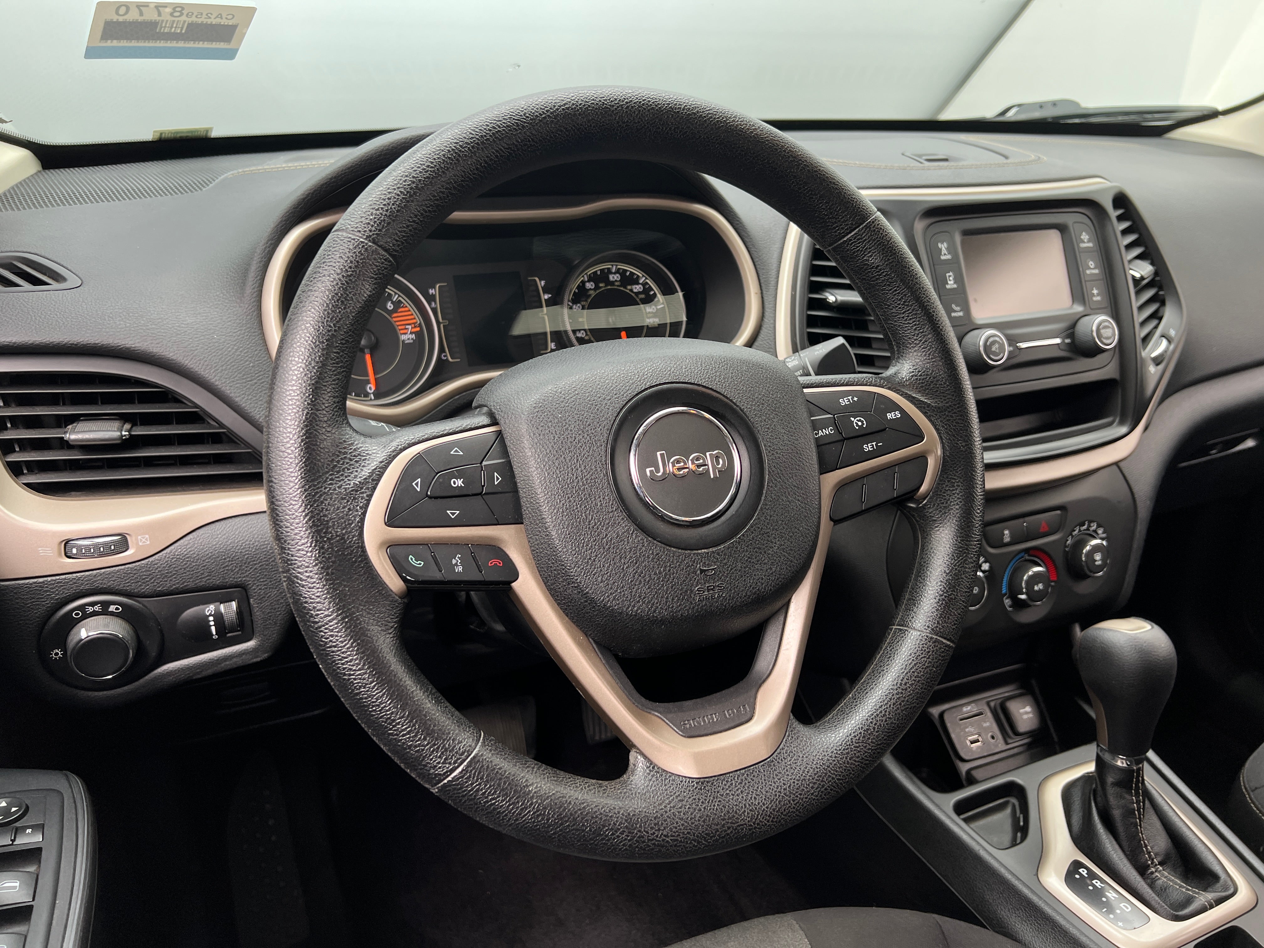 2016 Jeep Cherokee Sport 5