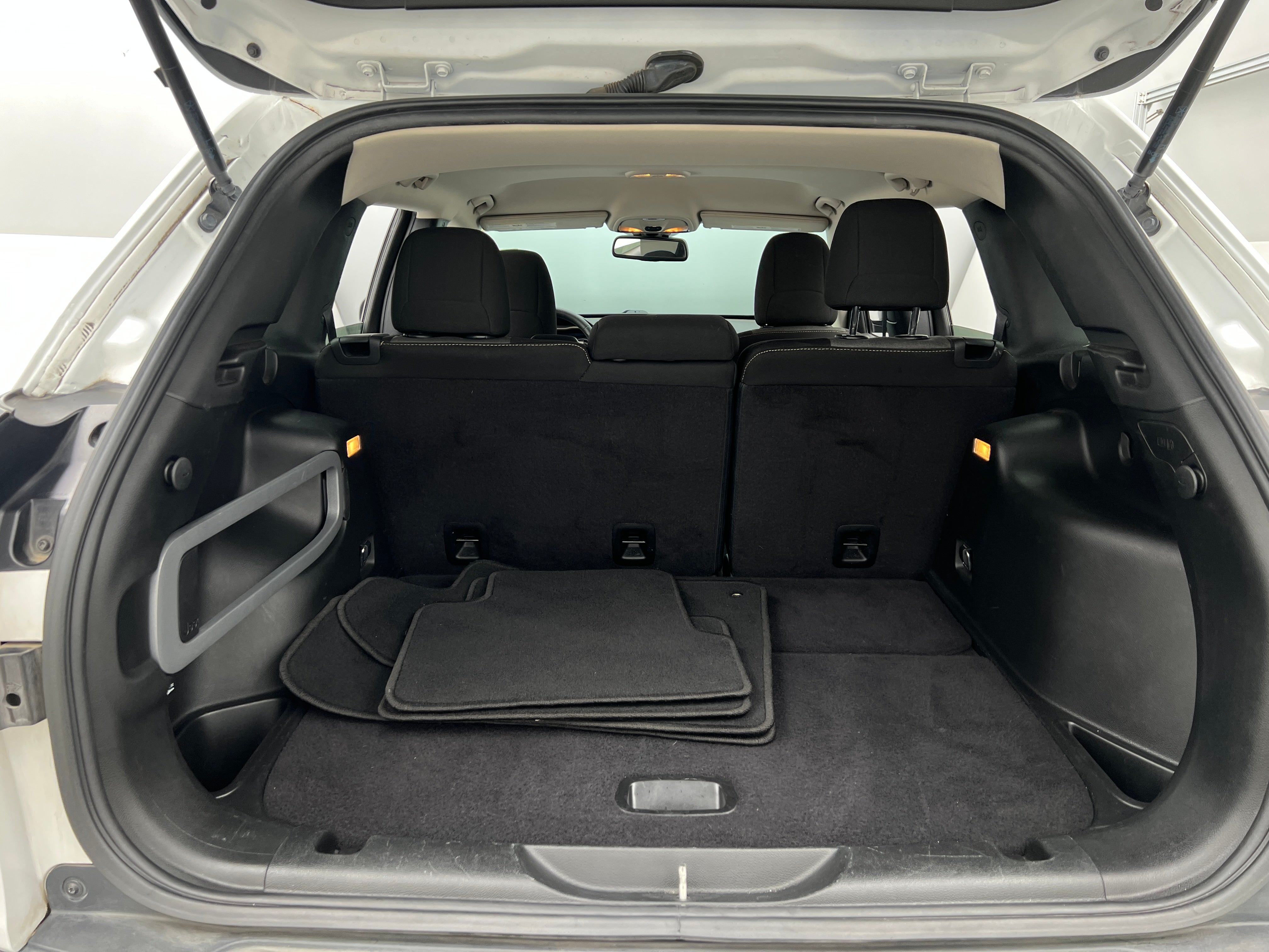 2016 Jeep Cherokee Sport 7