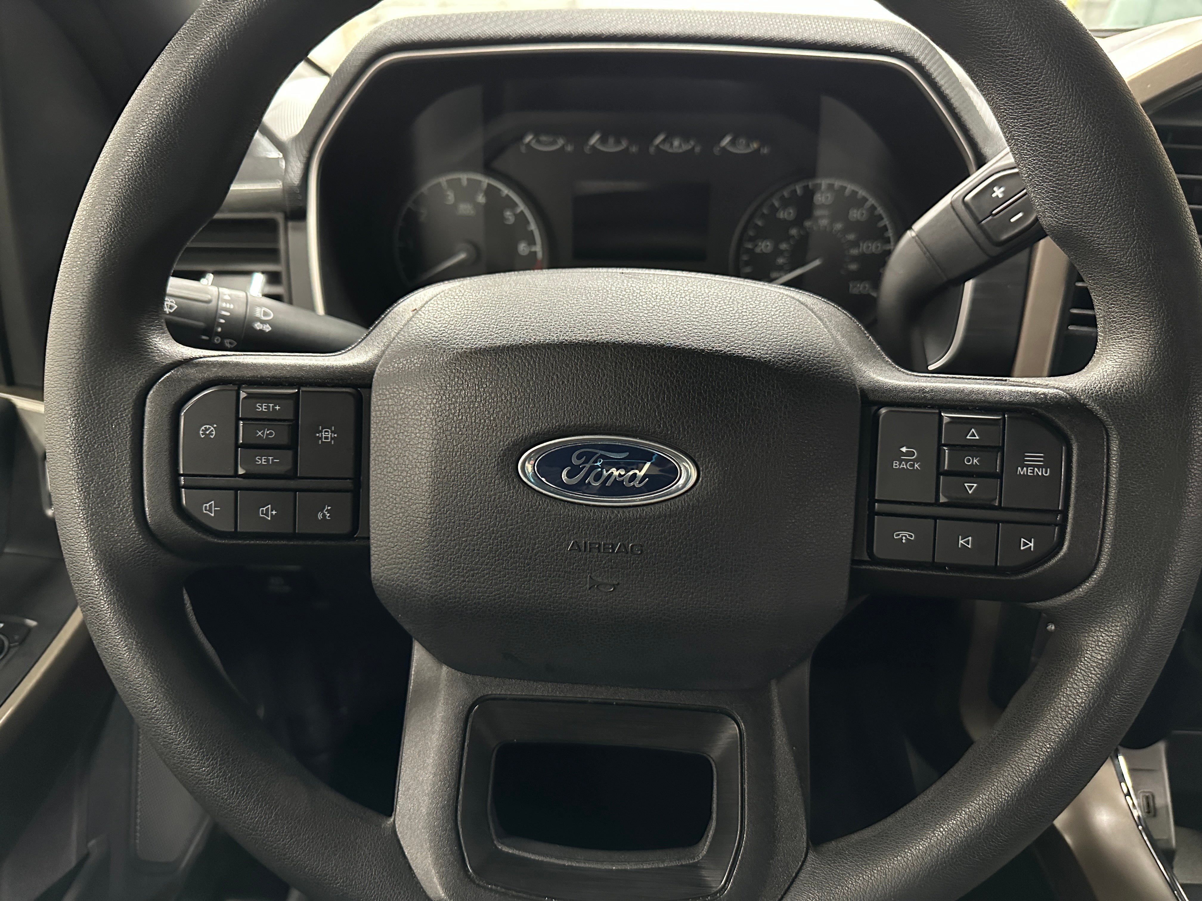 2023 Ford Econoline E-150 5