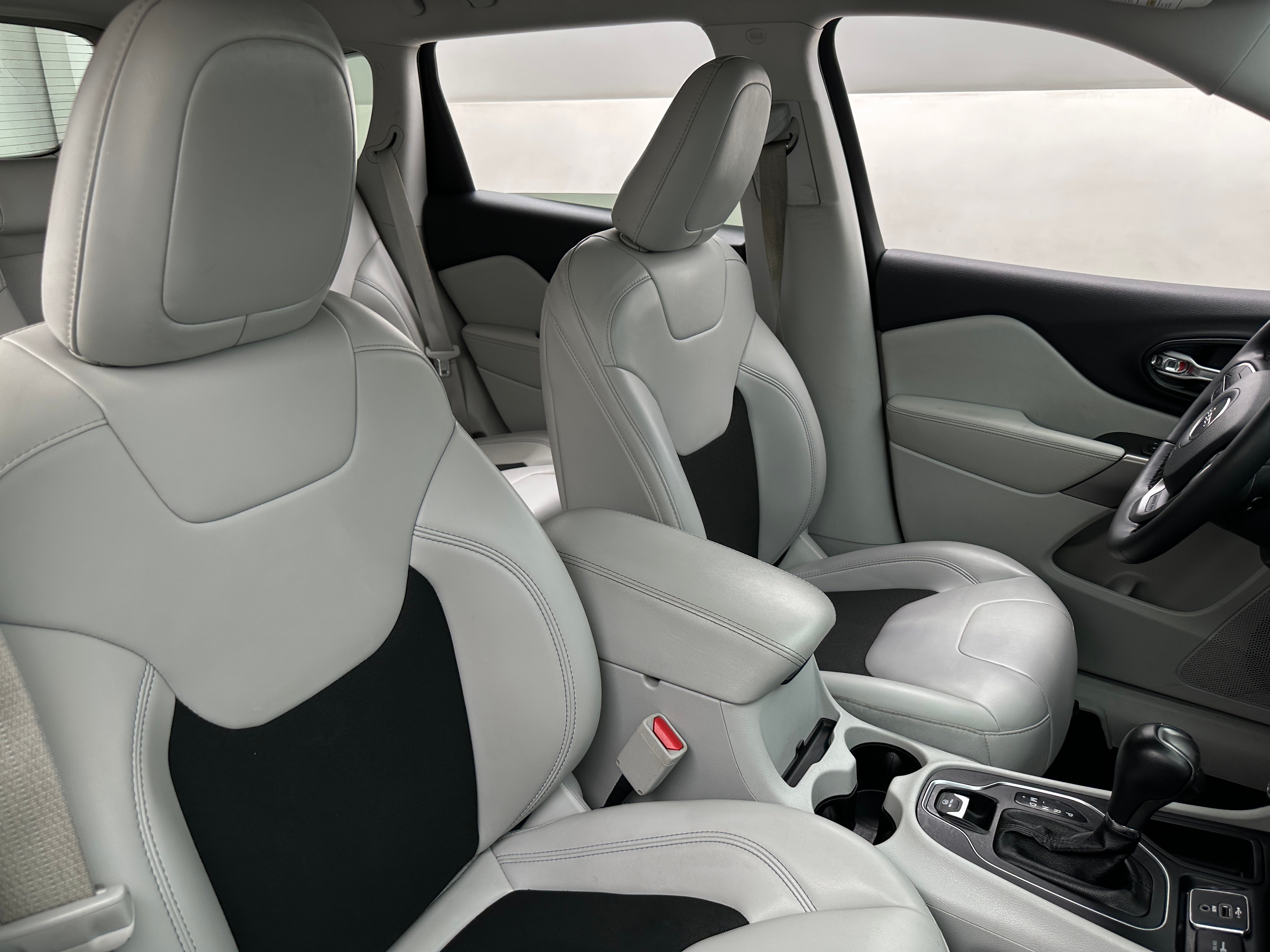 2021 Jeep Cherokee Latitude 2
