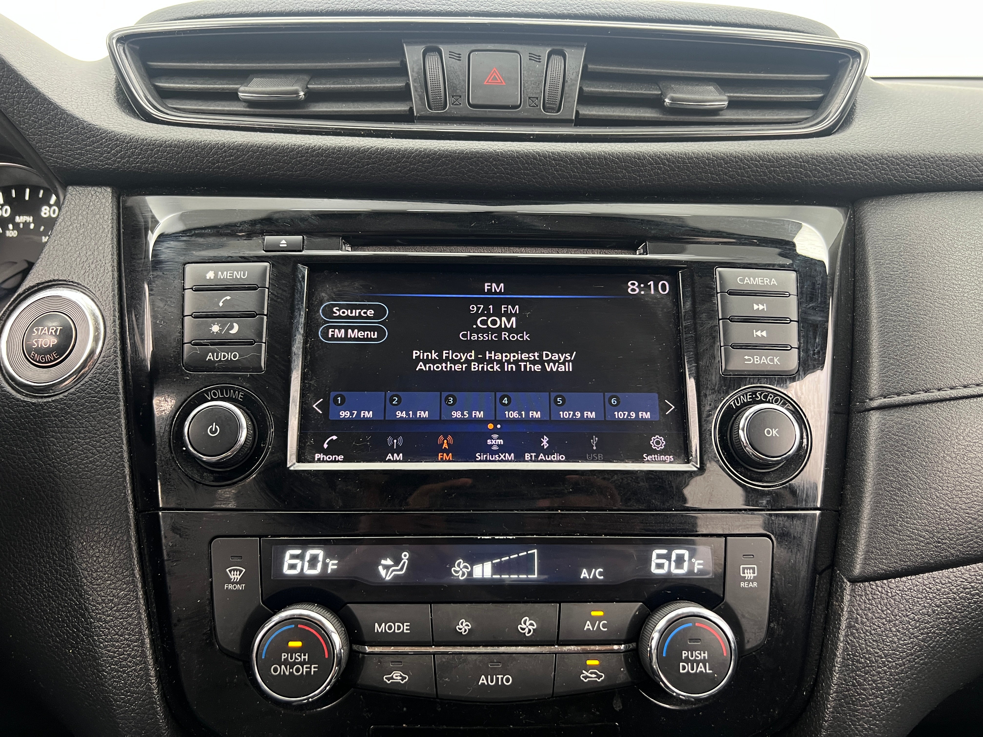 2018 Nissan Rogue SV 4