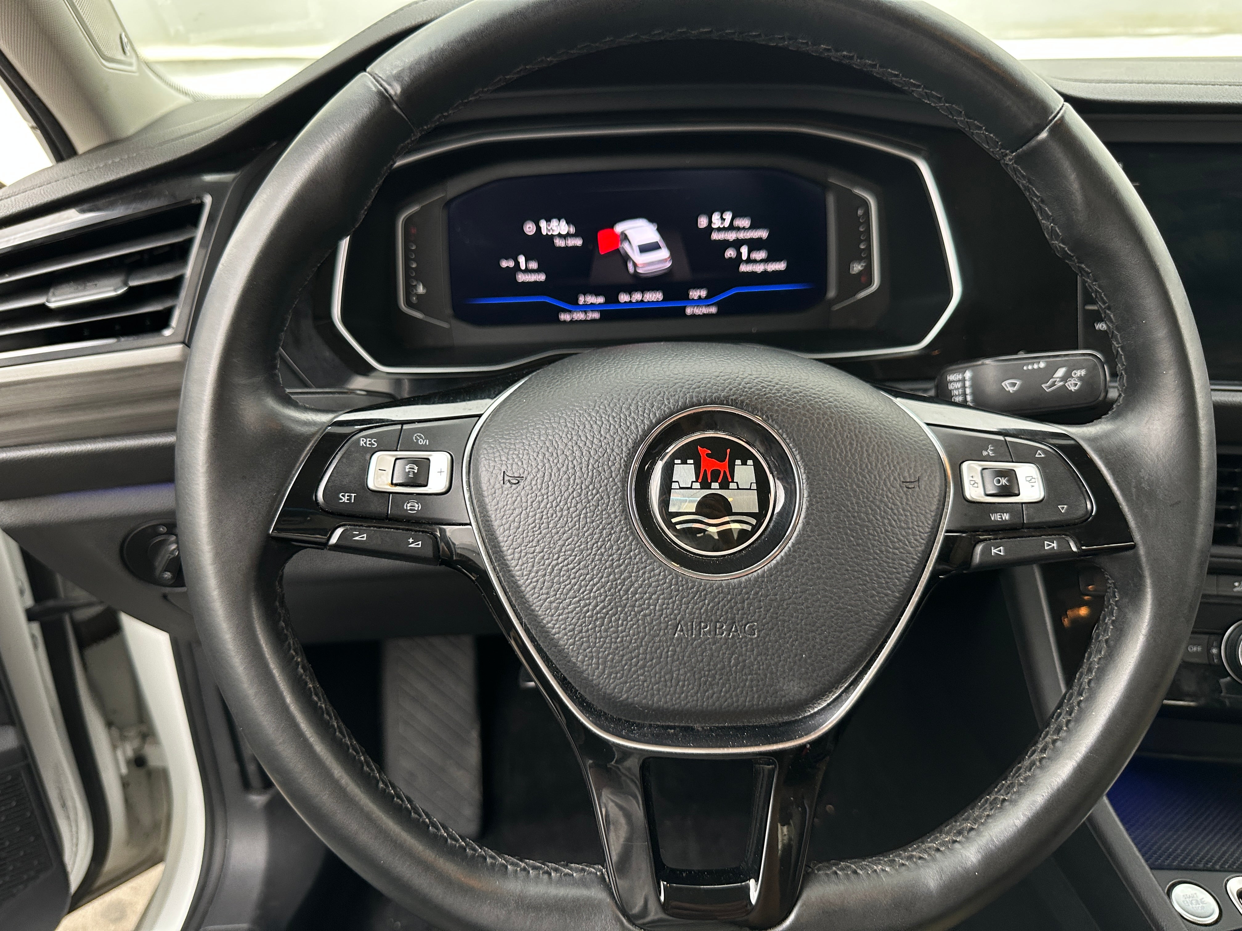 2019 Volkswagen Jetta SEL 4