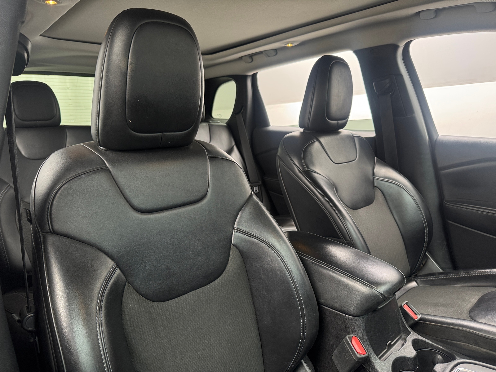Thumbnail: 2020 Jeep Cherokee - 2