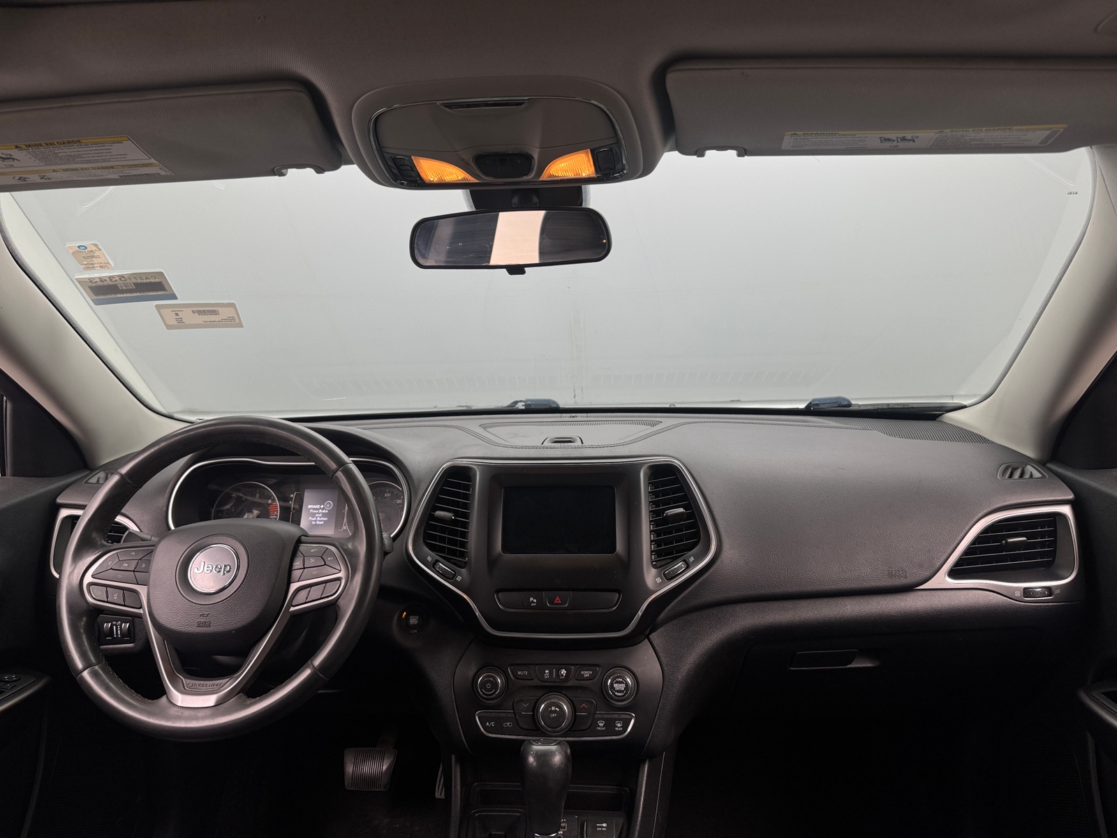 Thumbnail: 2020 Jeep Cherokee - 3