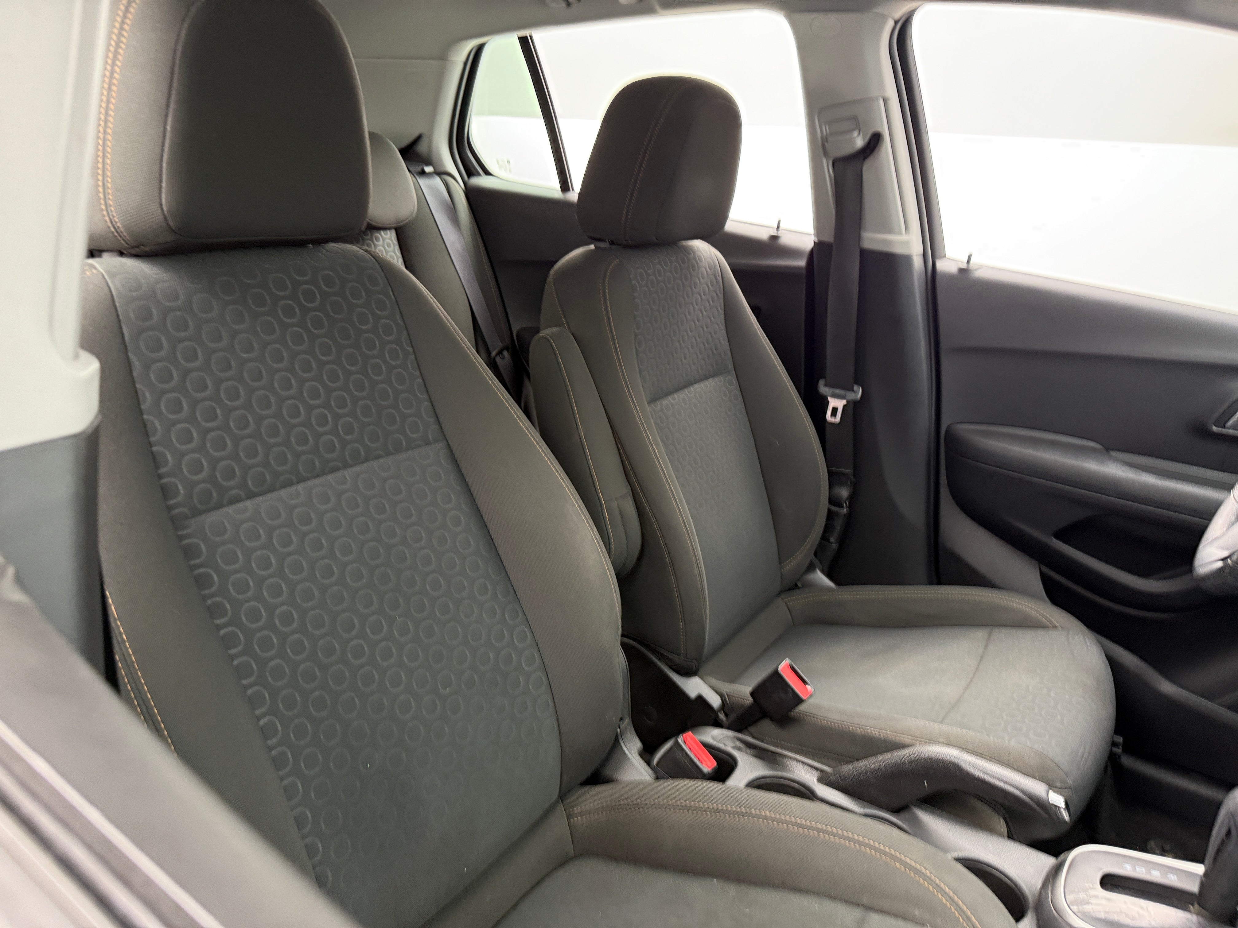 2018 Chevrolet Trax LS 2