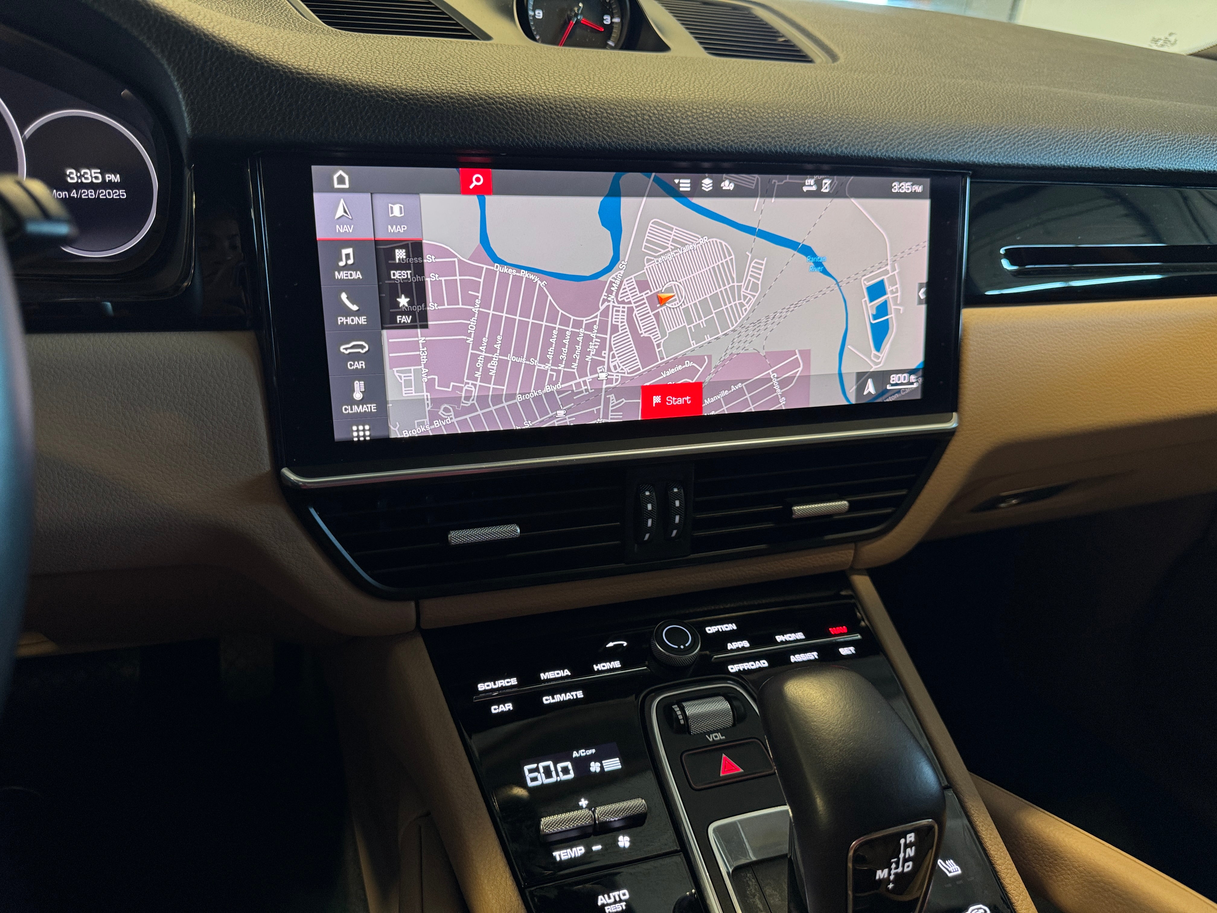2021 Porsche Cayenne Base 3